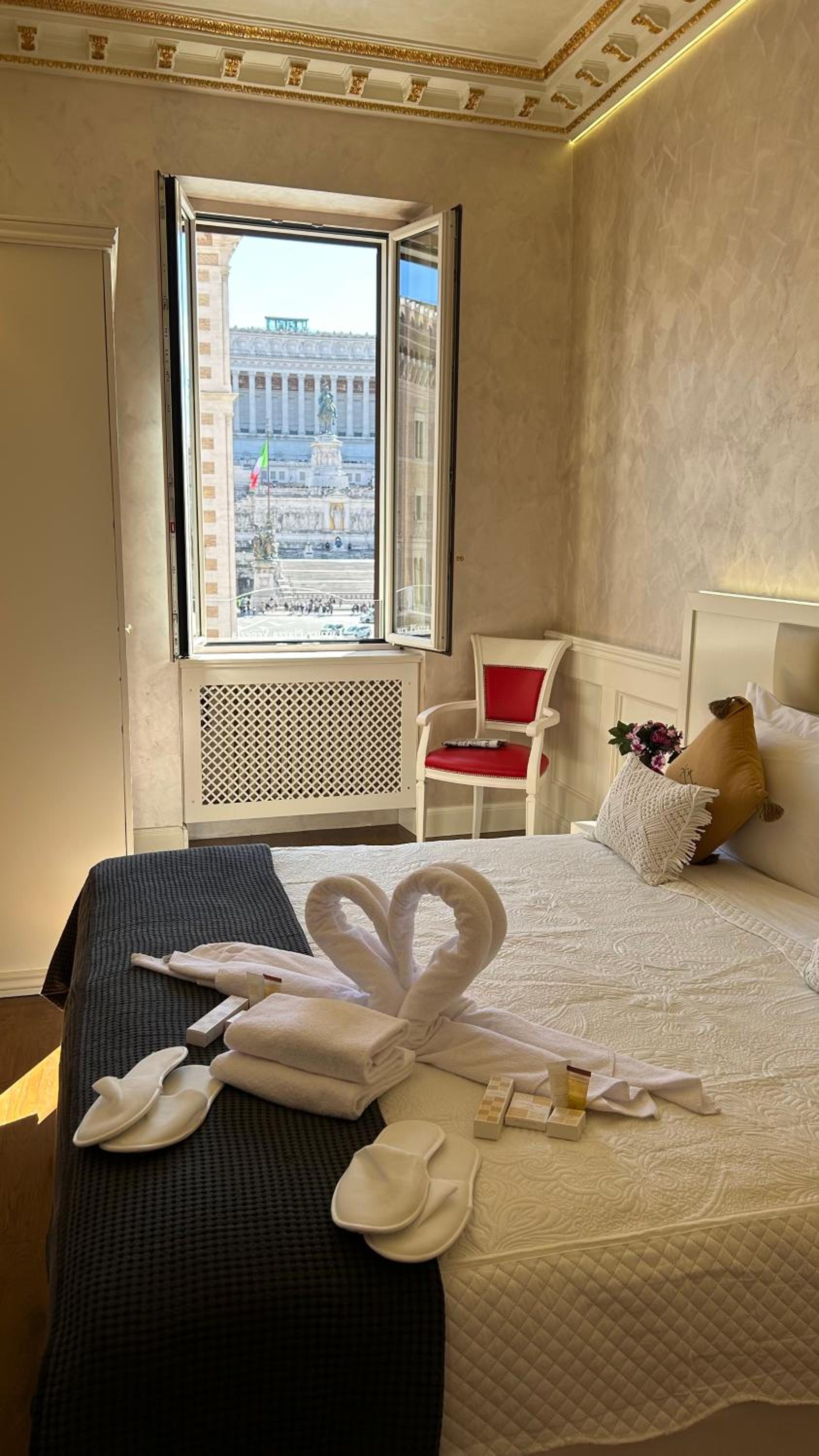 Superior King Suite