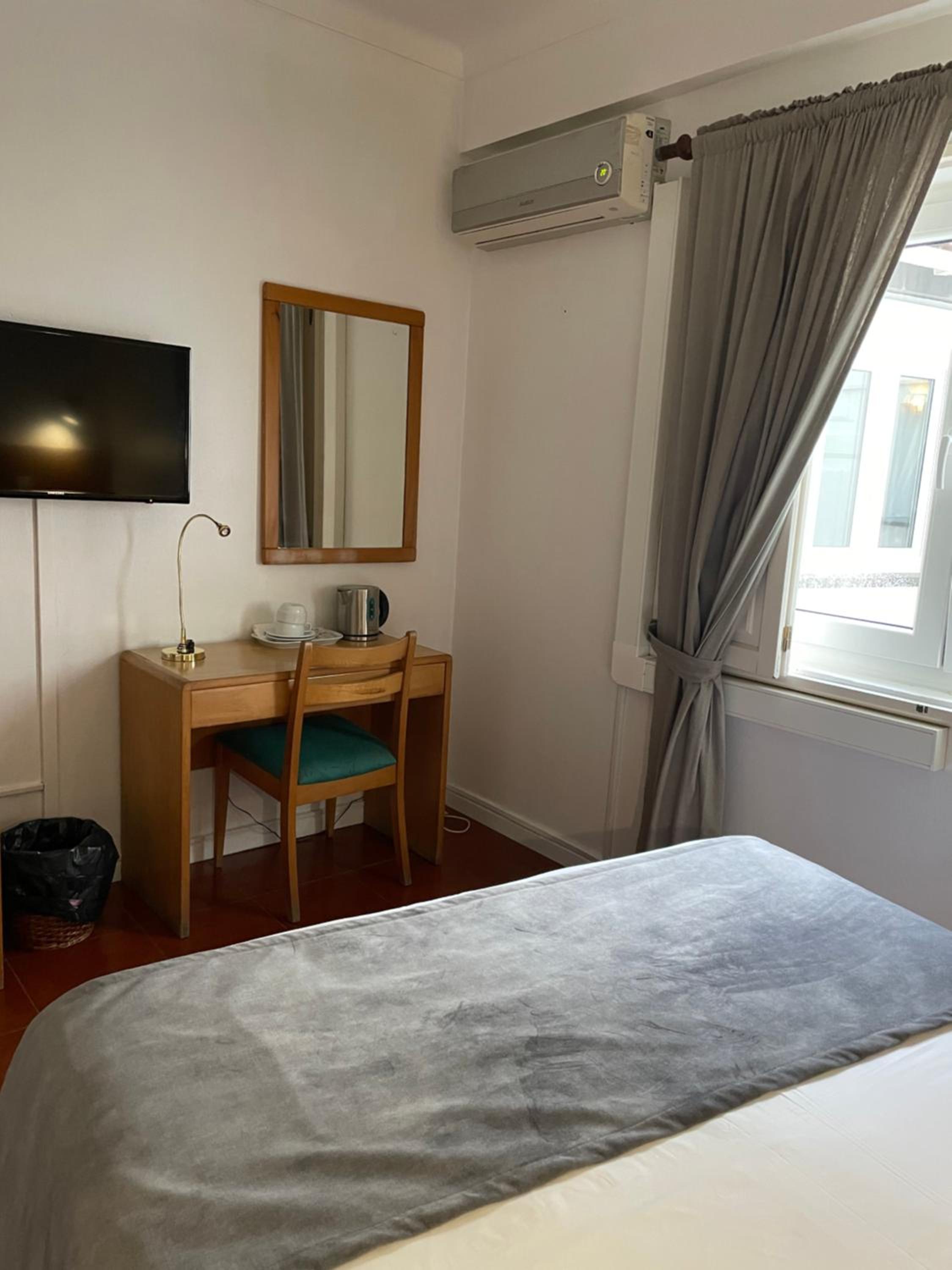 Basic Double Room photo 2