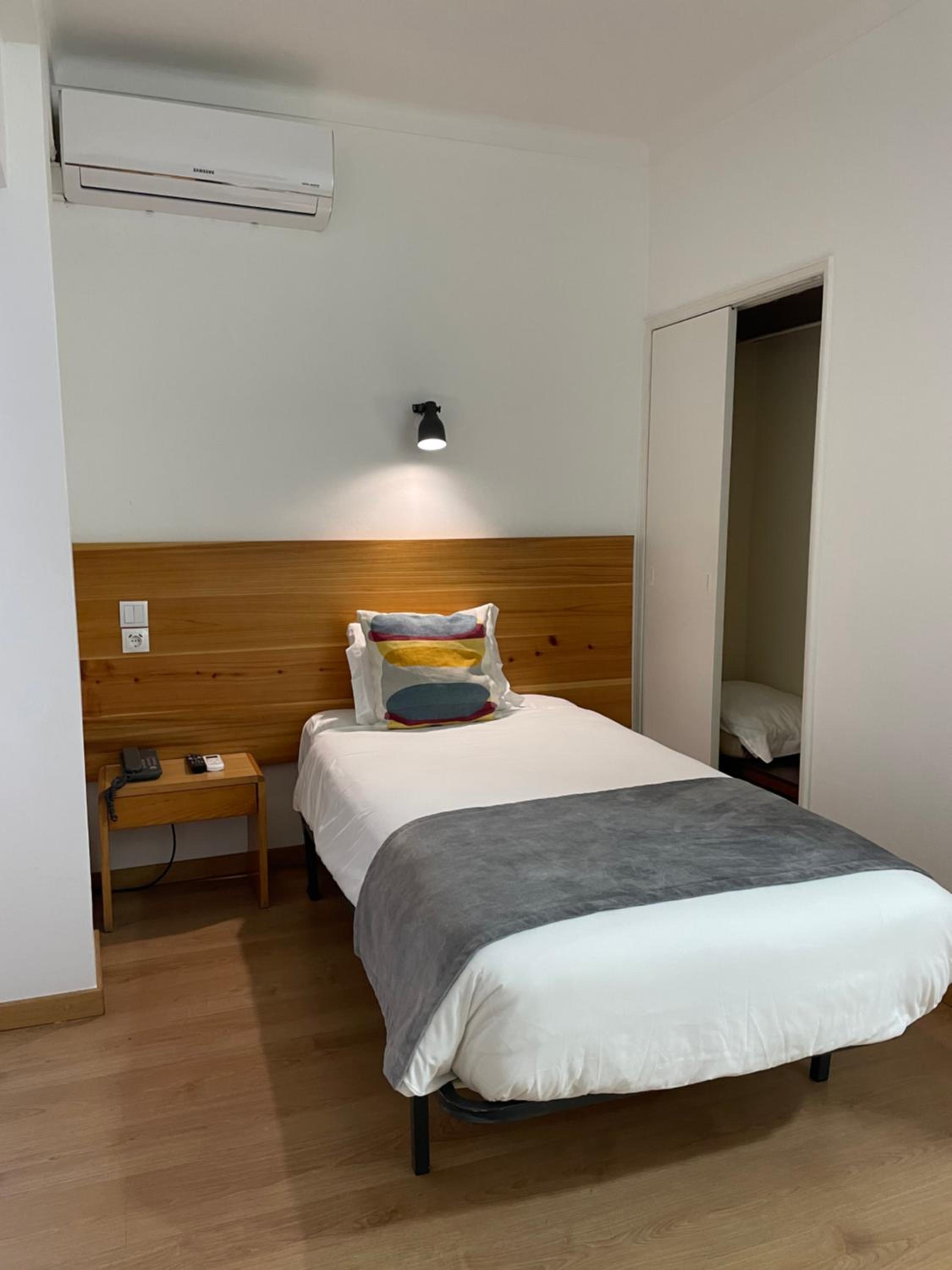 Single Room photo 3