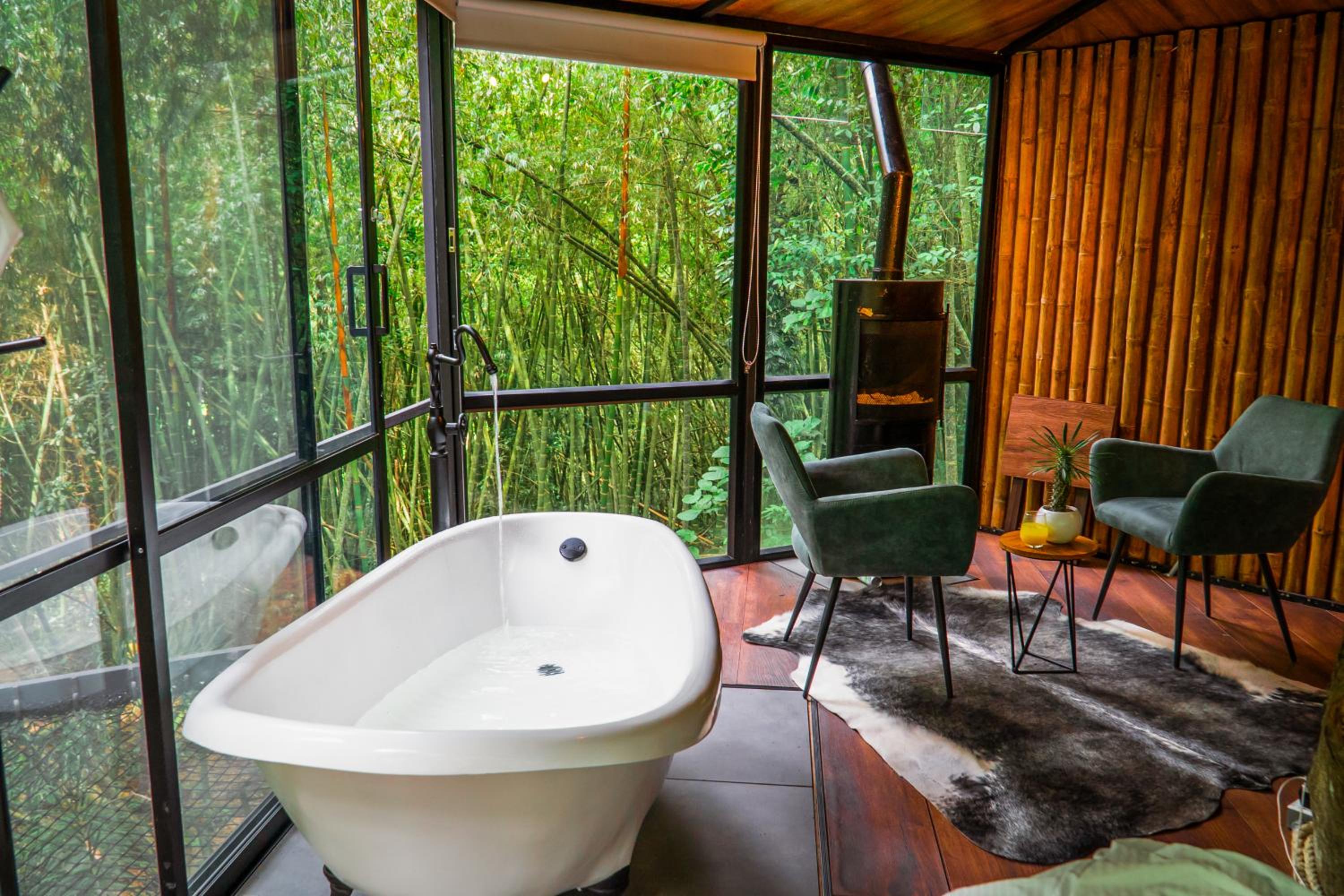 Deluxe Double Room With Bath photo 2