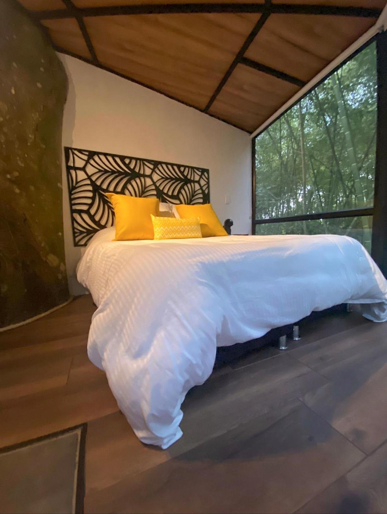 Deluxe Double Room With Bath photo 1