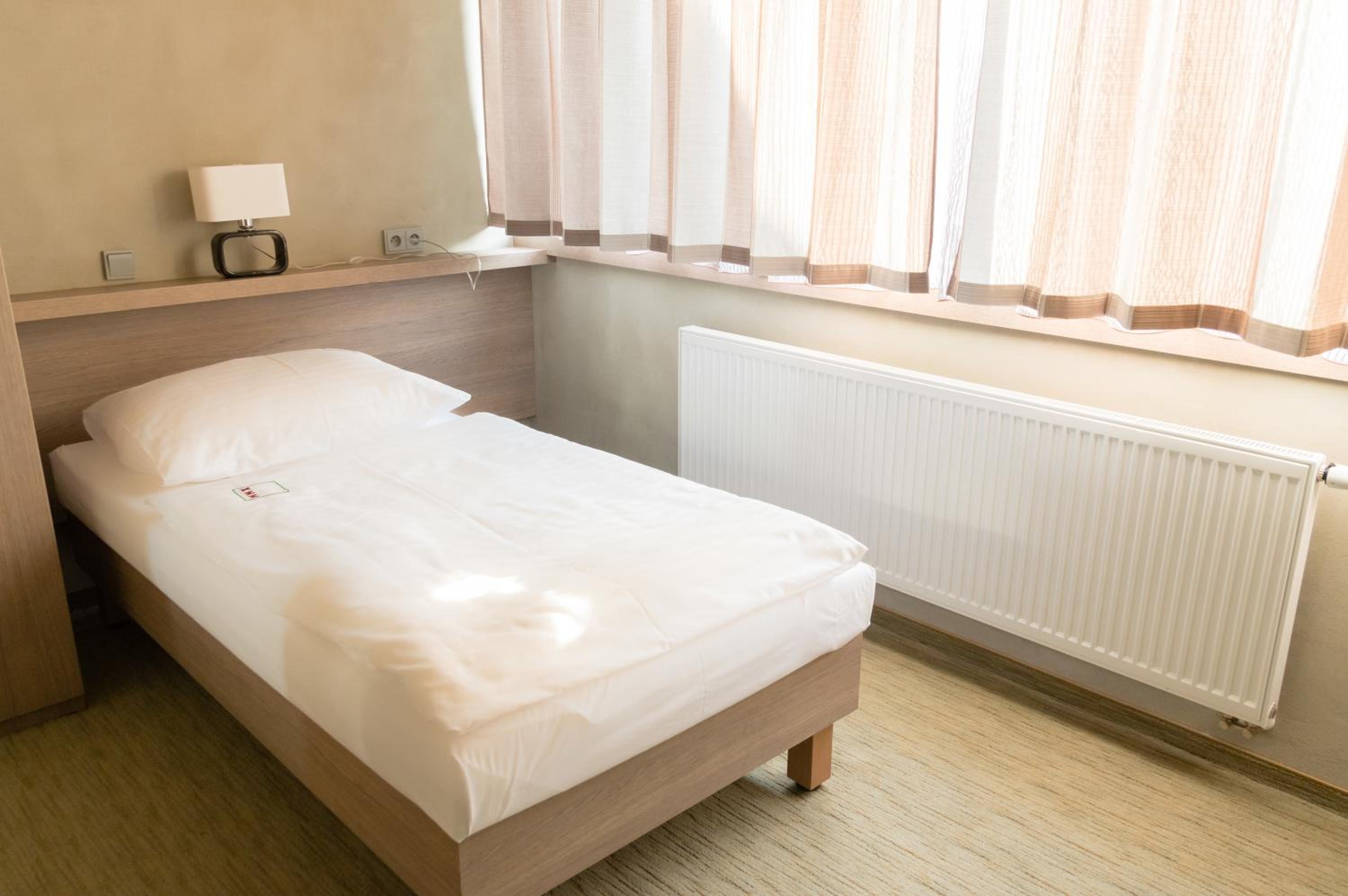 Single Room - Disability Access photo 1