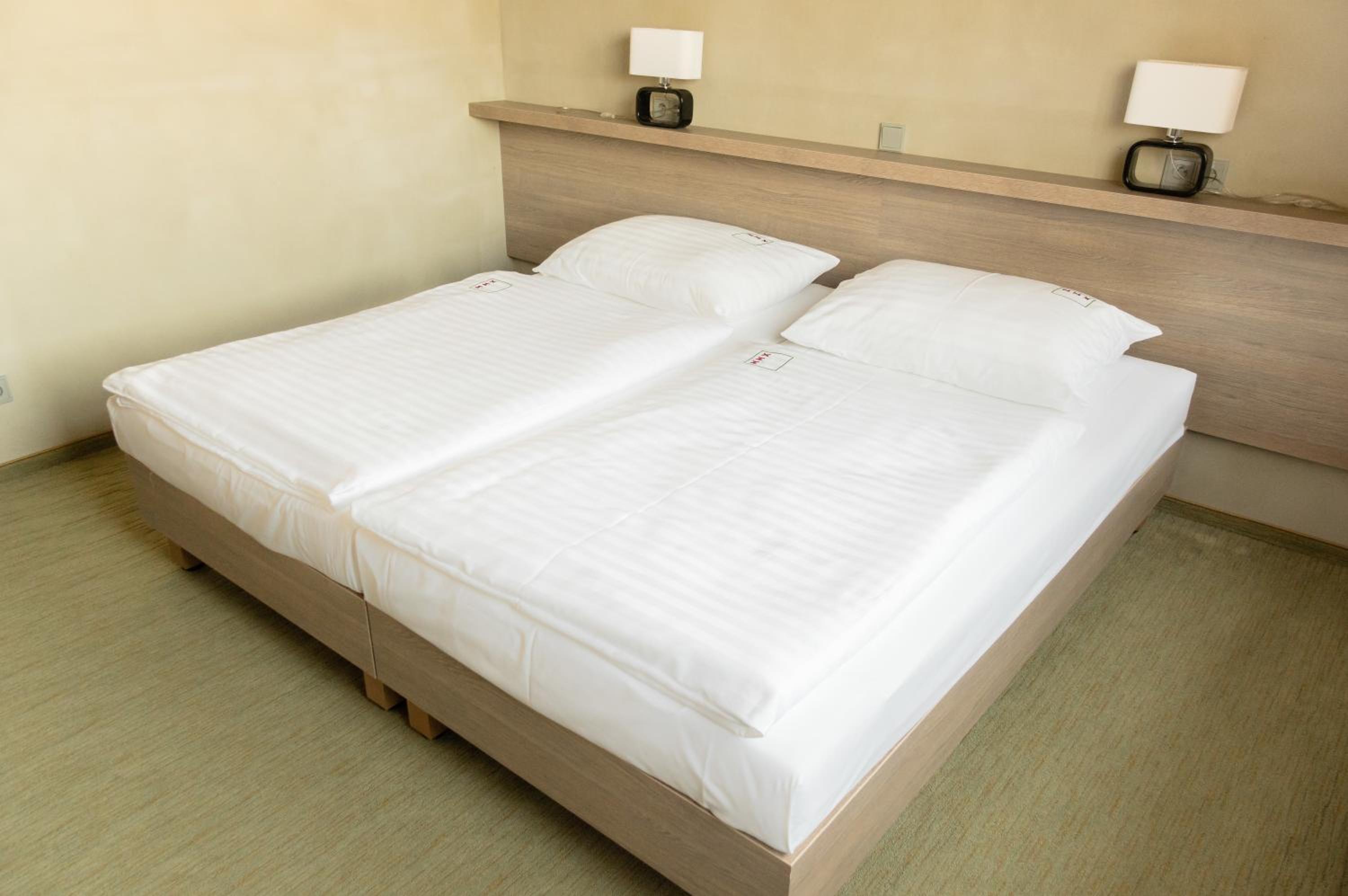 Double or Twin Room - Photo 1