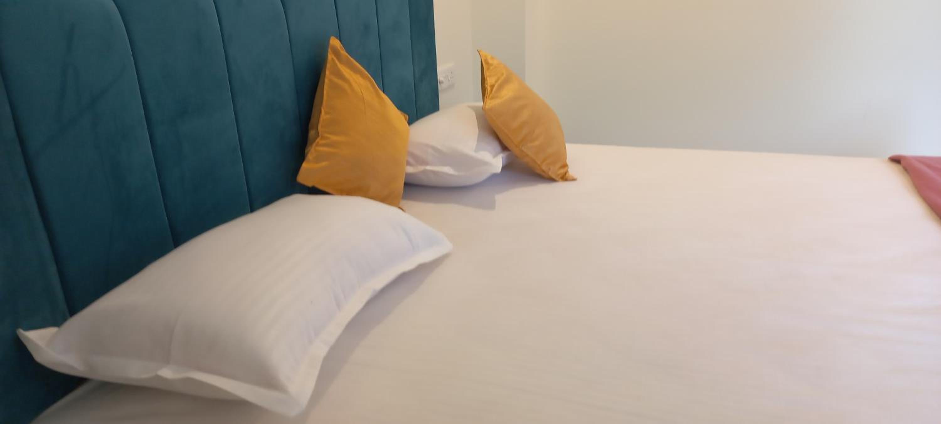Deluxe King Room photo 1