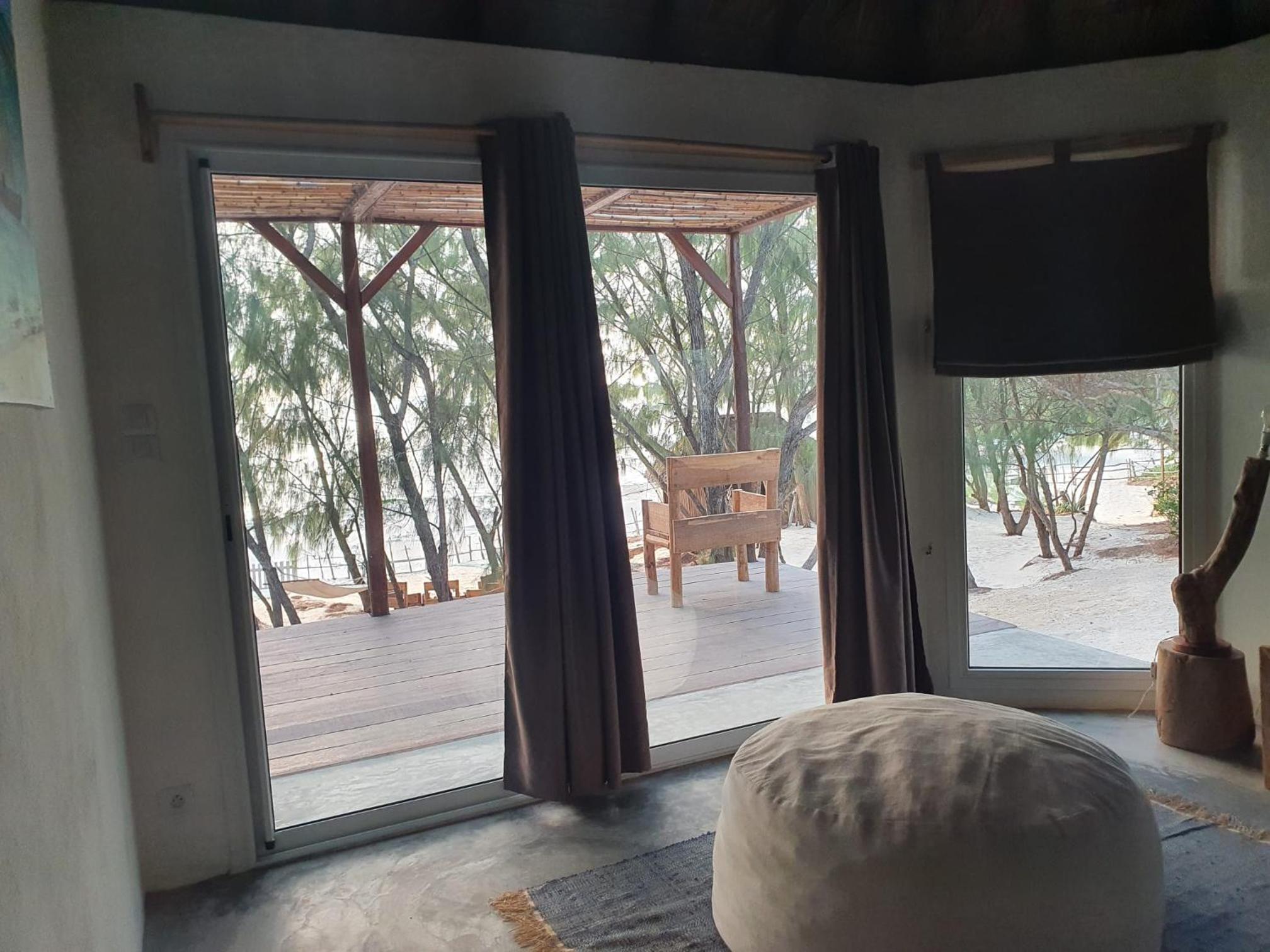Double Room with Balcony and Sea View photo 3