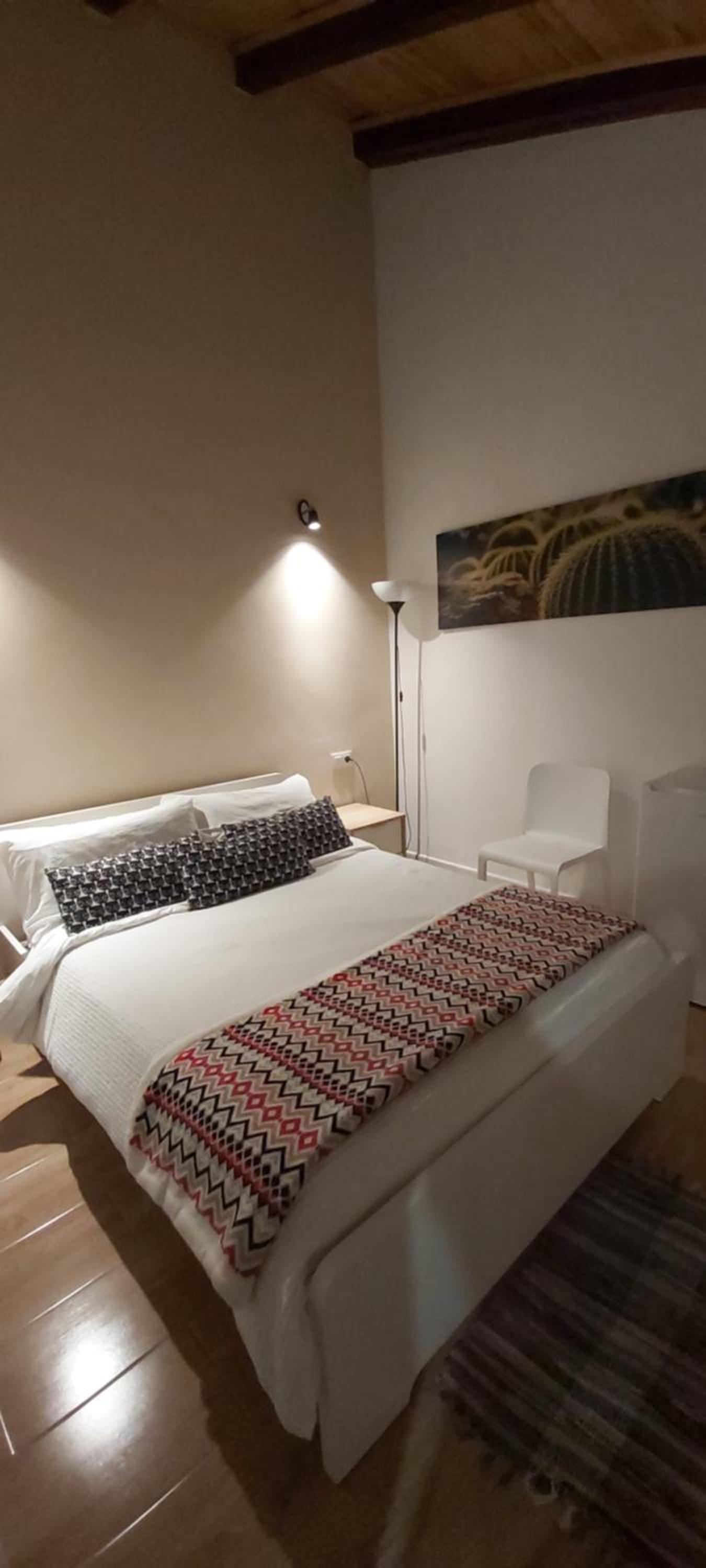 Standard Double Room - Photo 5