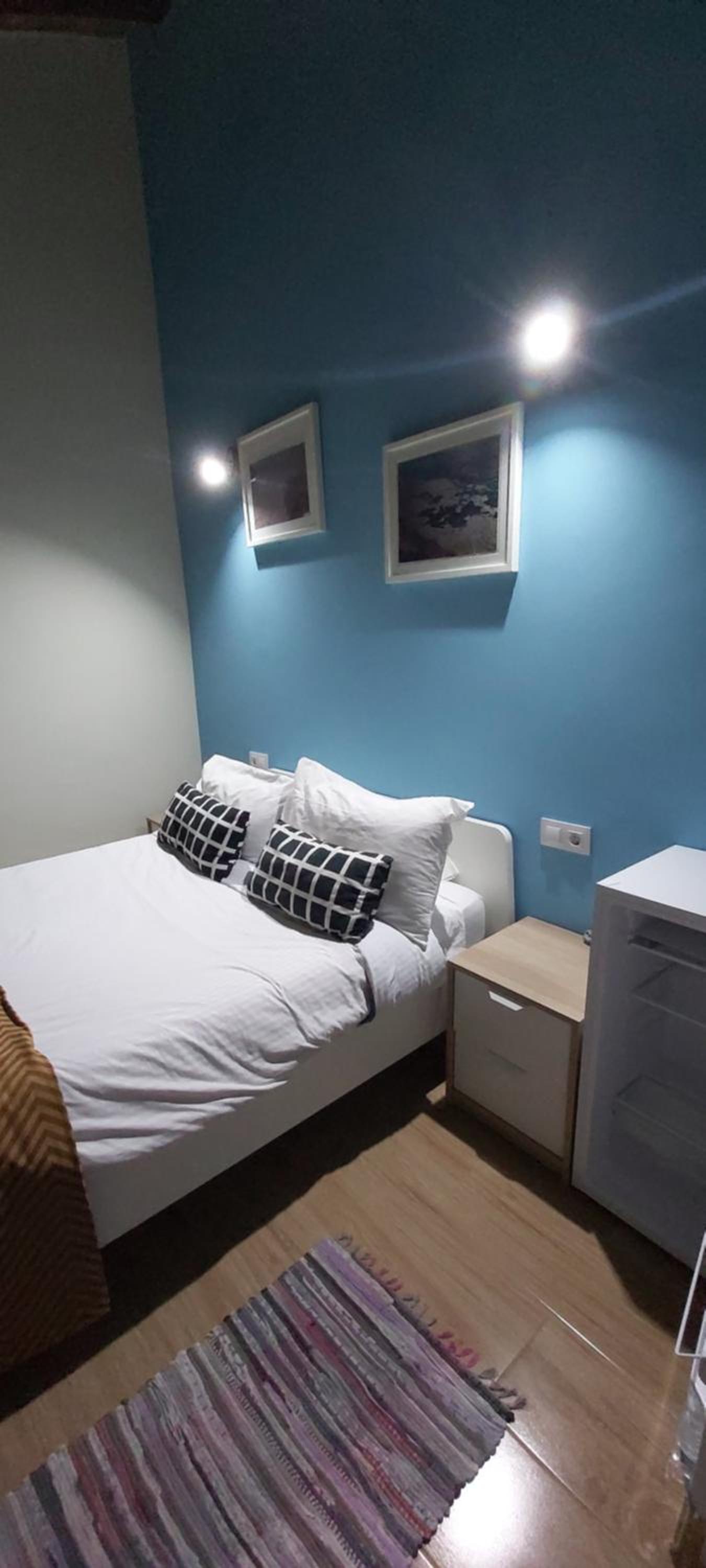 Standard Double Room - Photo 8