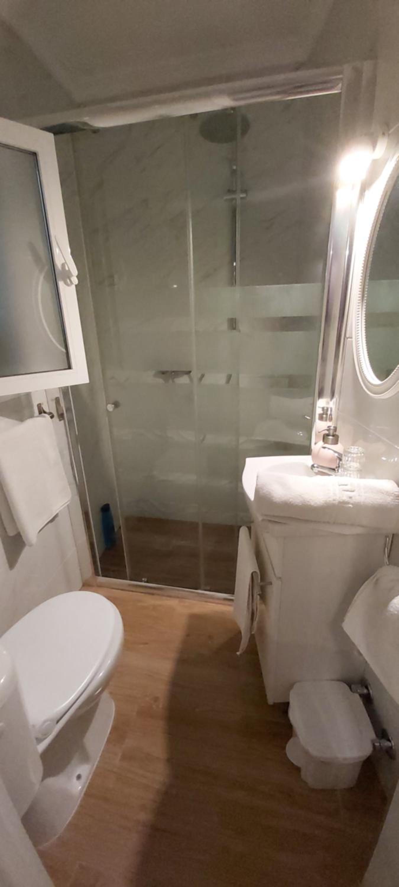 Standard Double Room - Photo 31