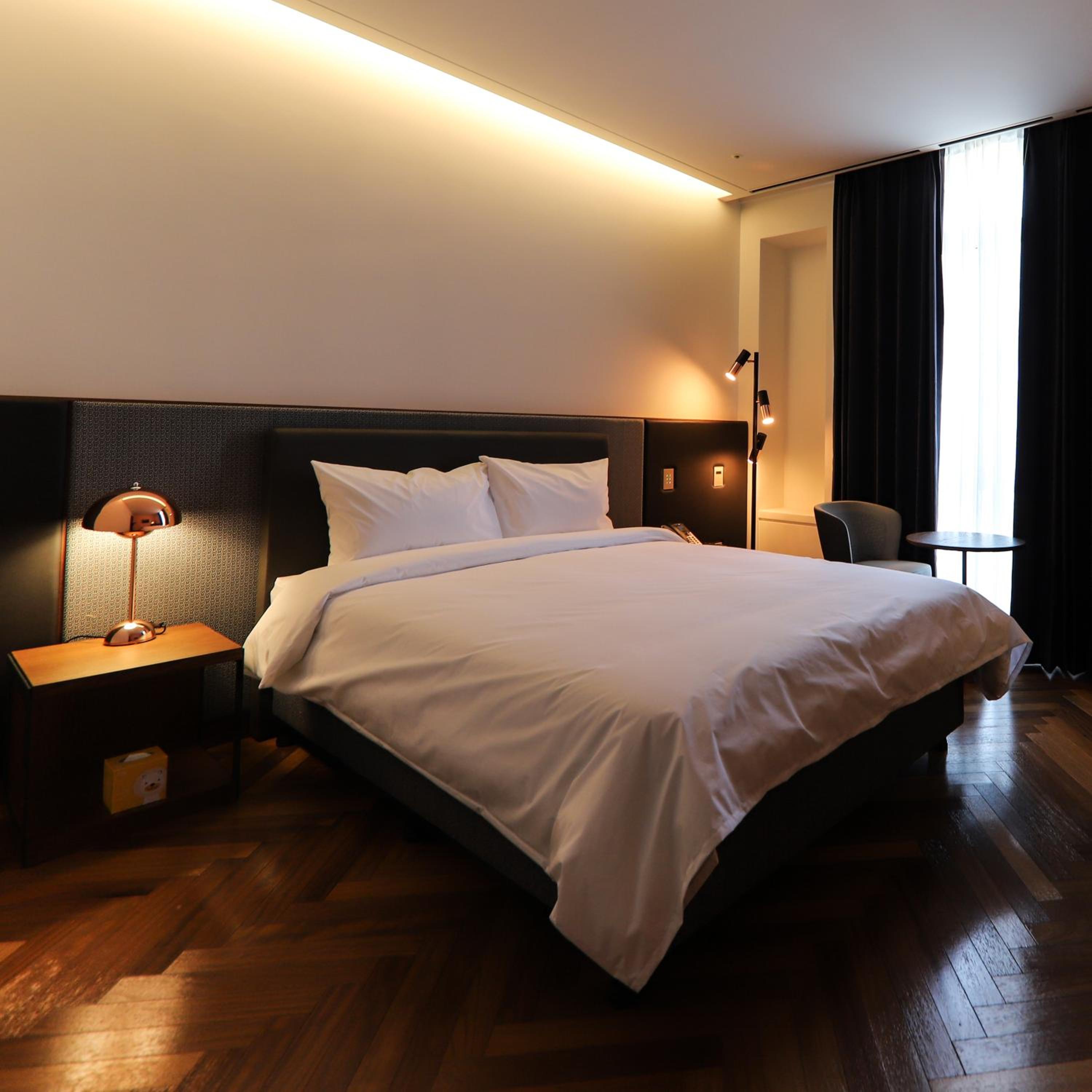 Double Room with Private Bathroom - Photo 17