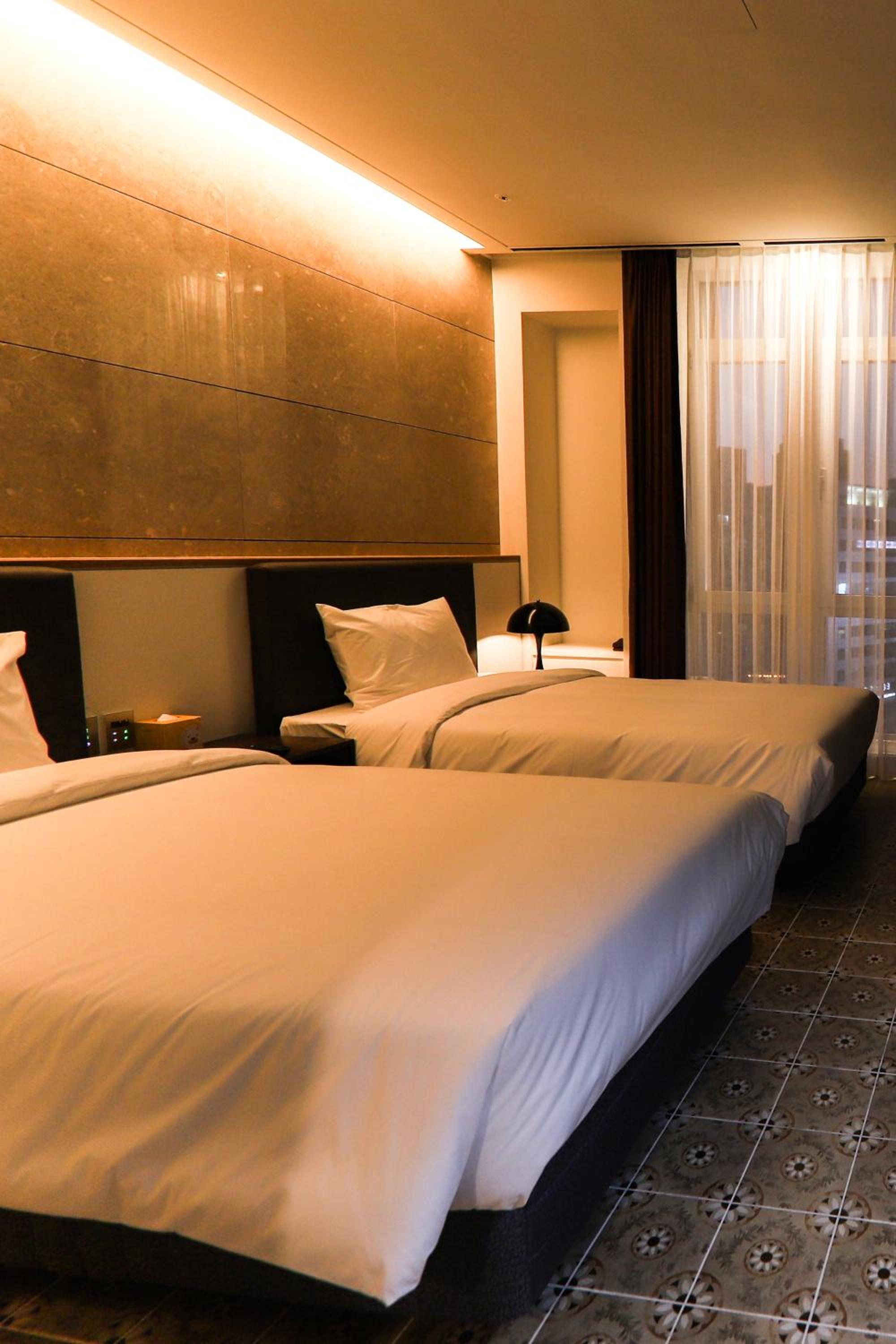 Standard Twin Room - Photo 6