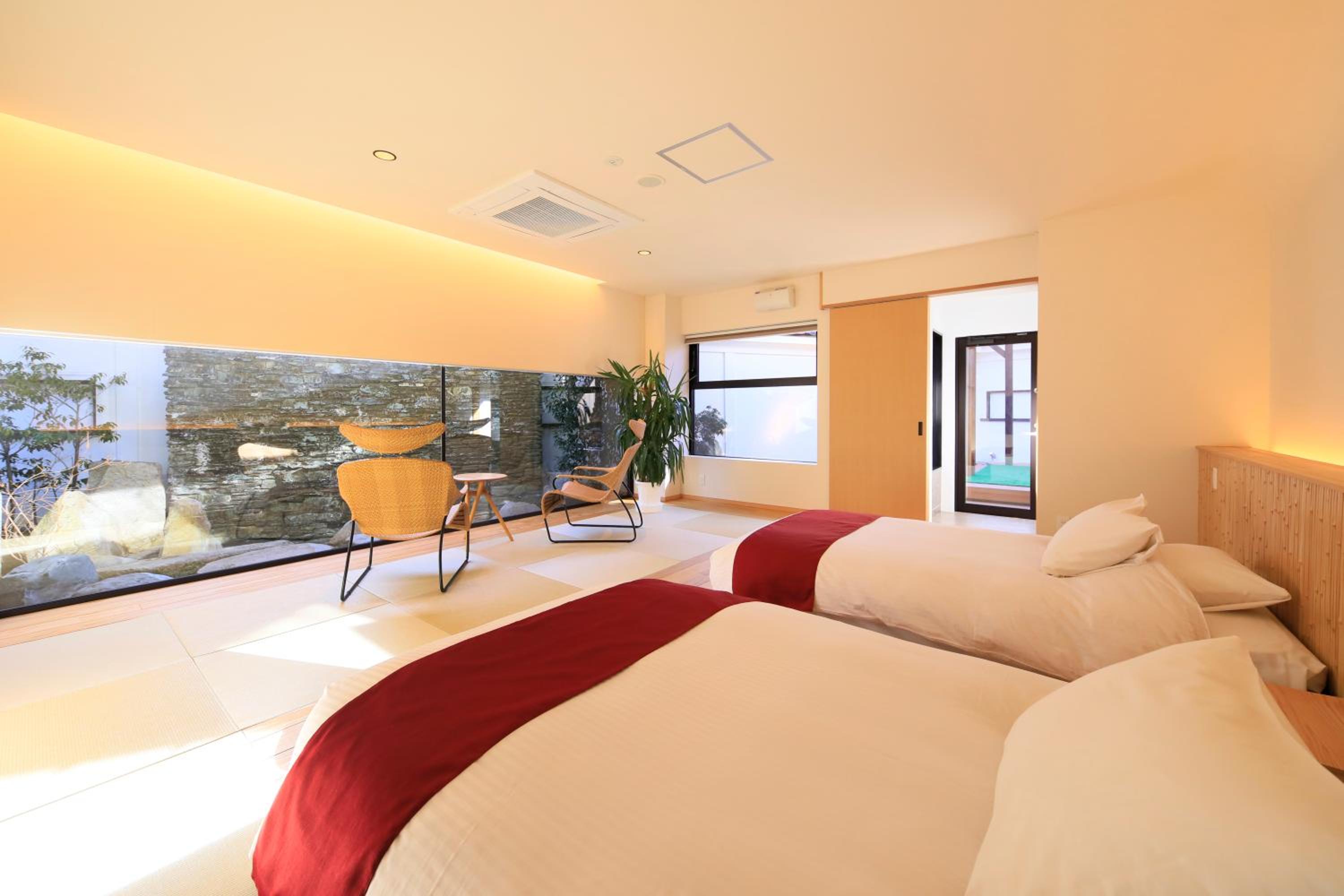 Luxury Suite with Open-Air Bath and Loft photo 3