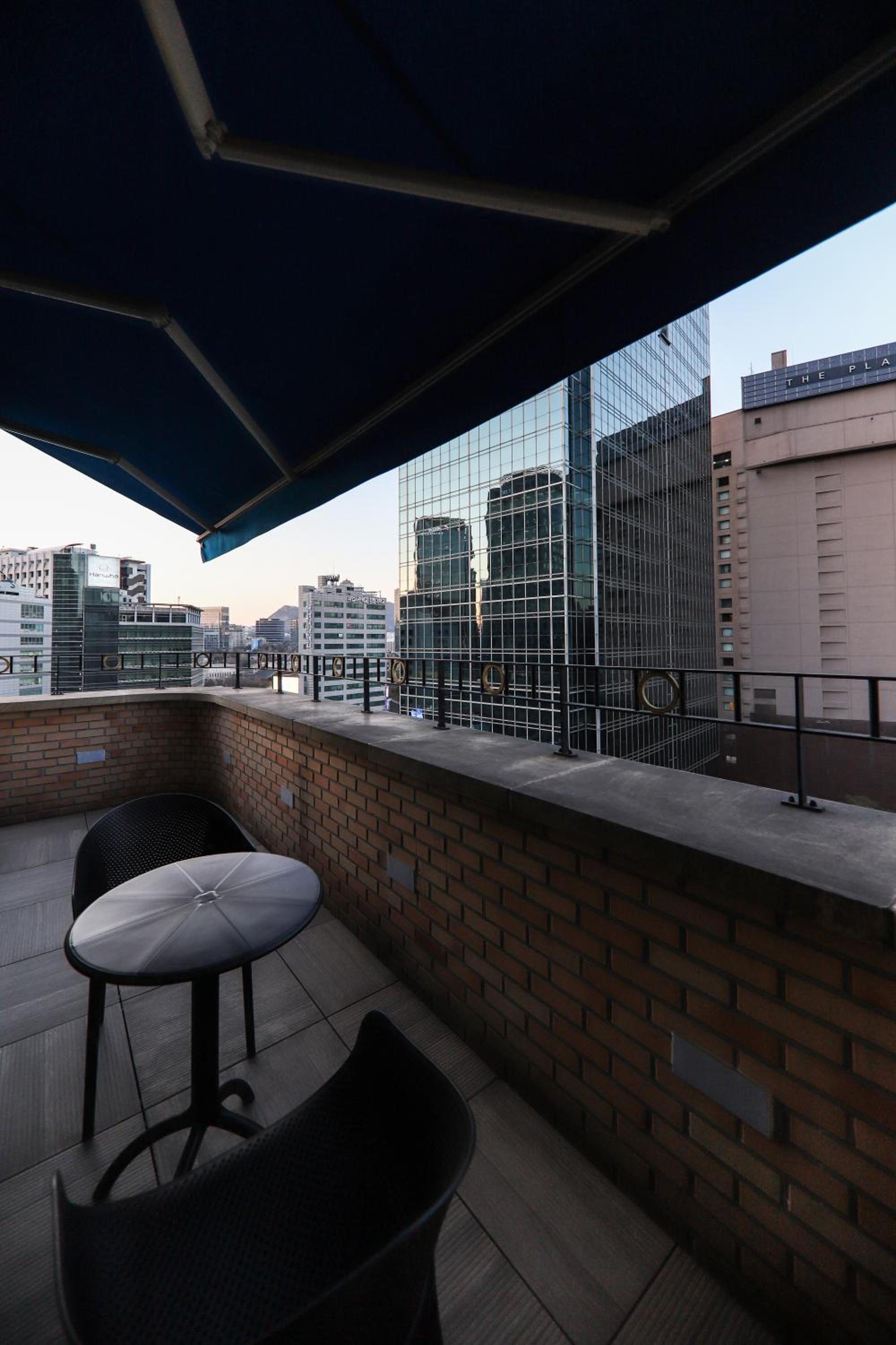 Suite with Terrace - Photo 4