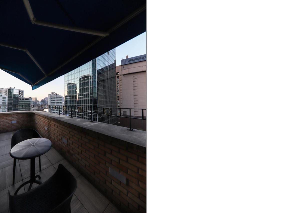 Suite with Terrace - Photo 9