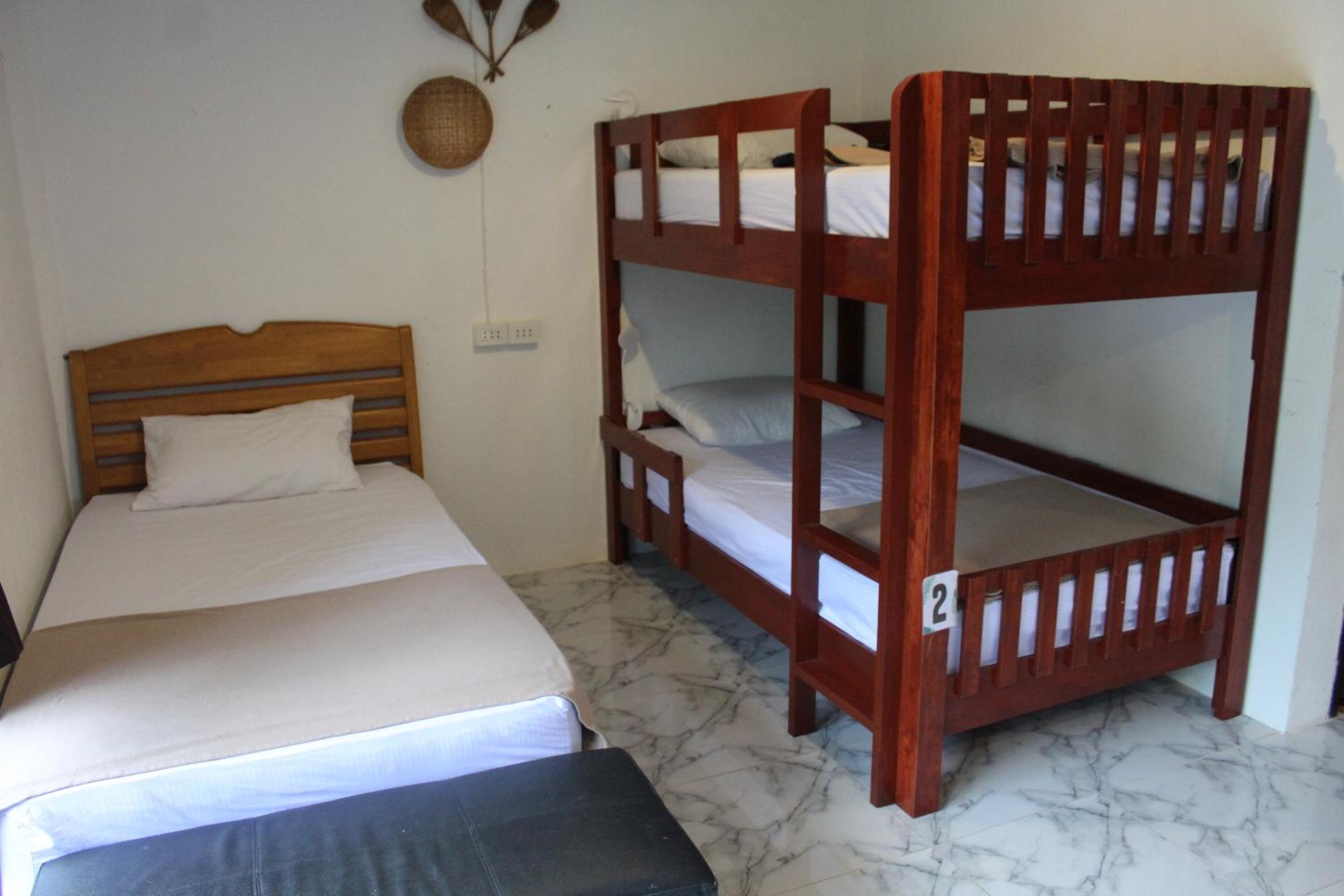 Single Bed in Dormitory Room photo 3