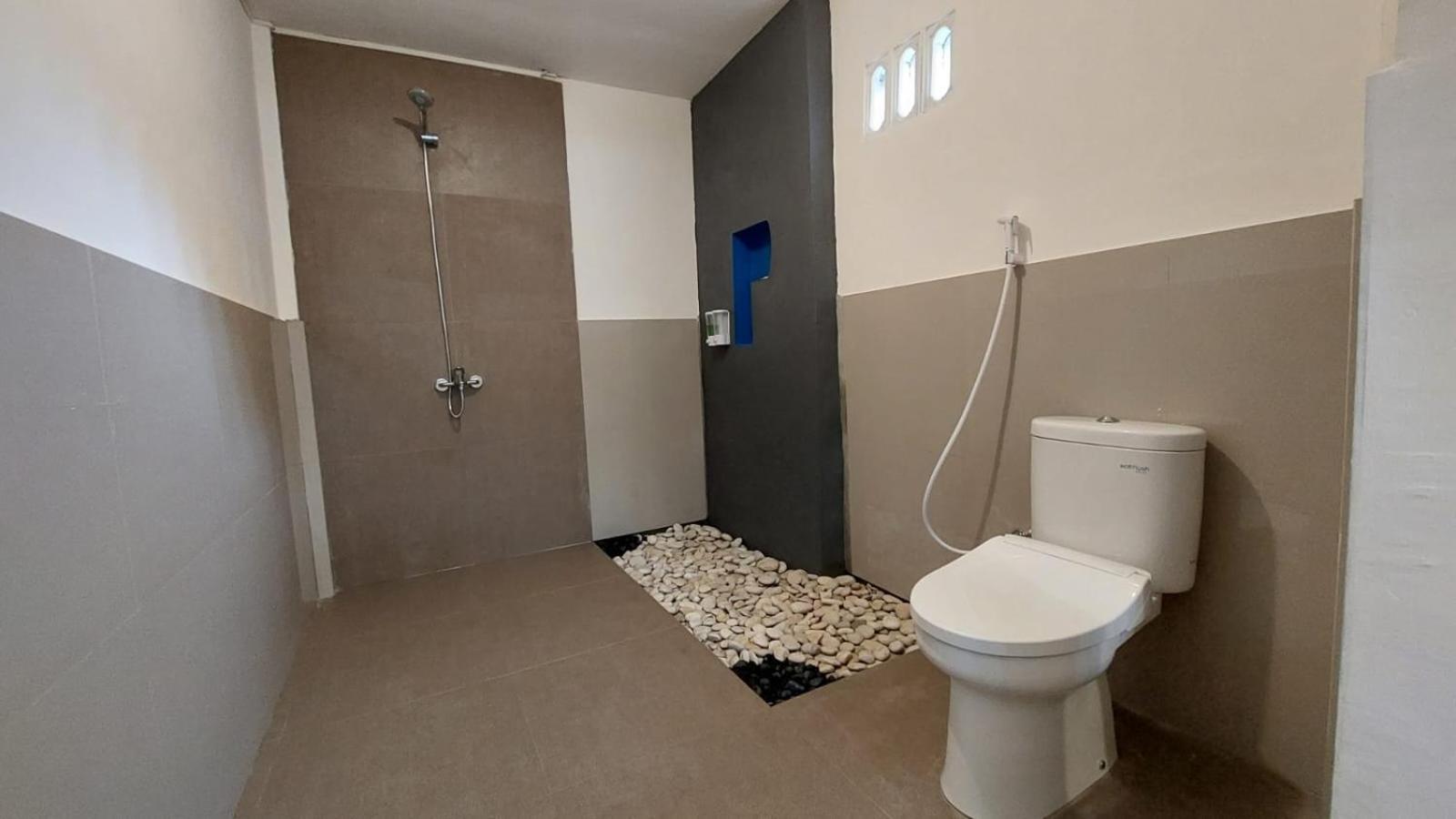Double or Twin Room with Garden View - Photo 4