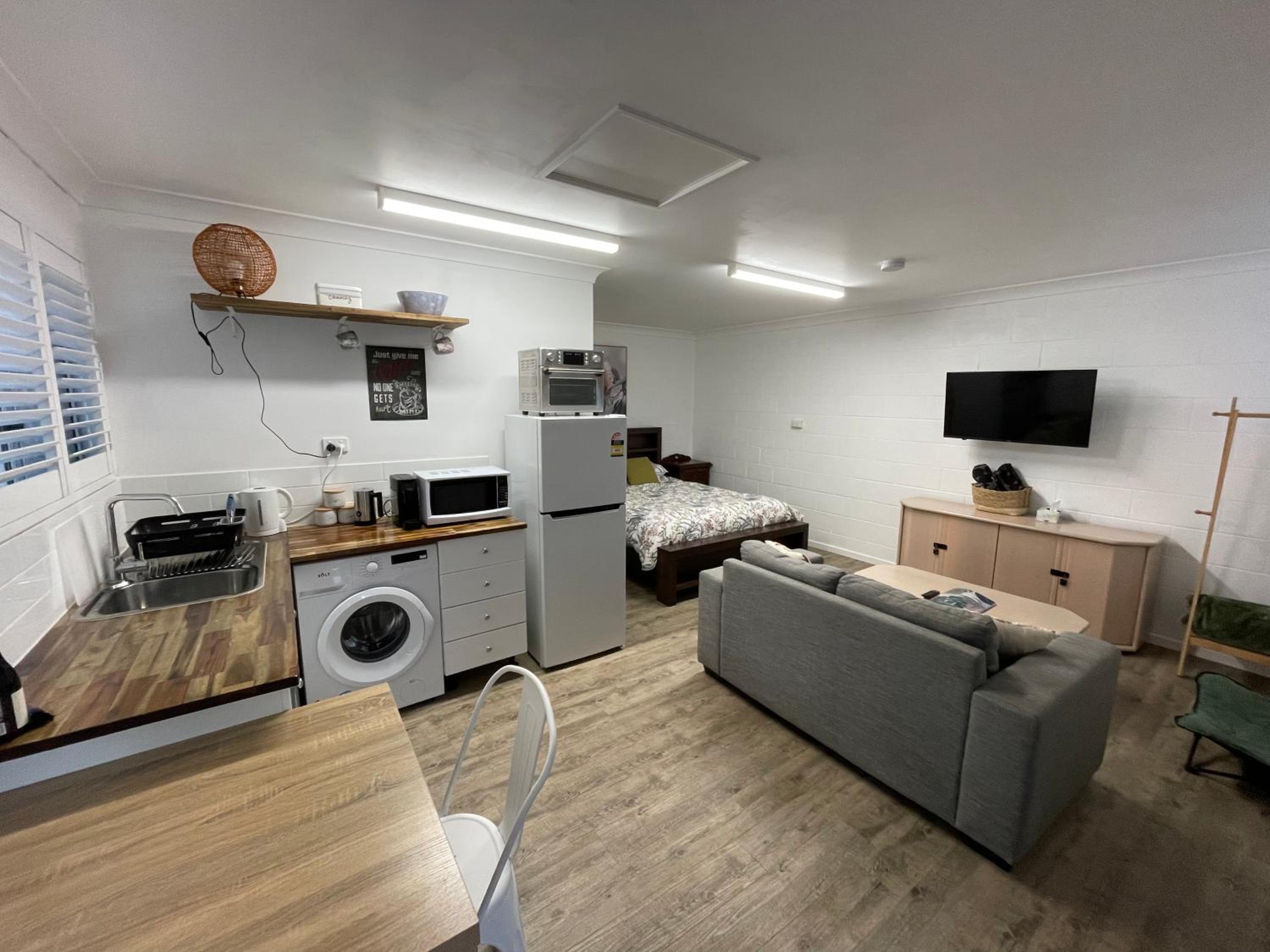 One-Bedroom Apartment