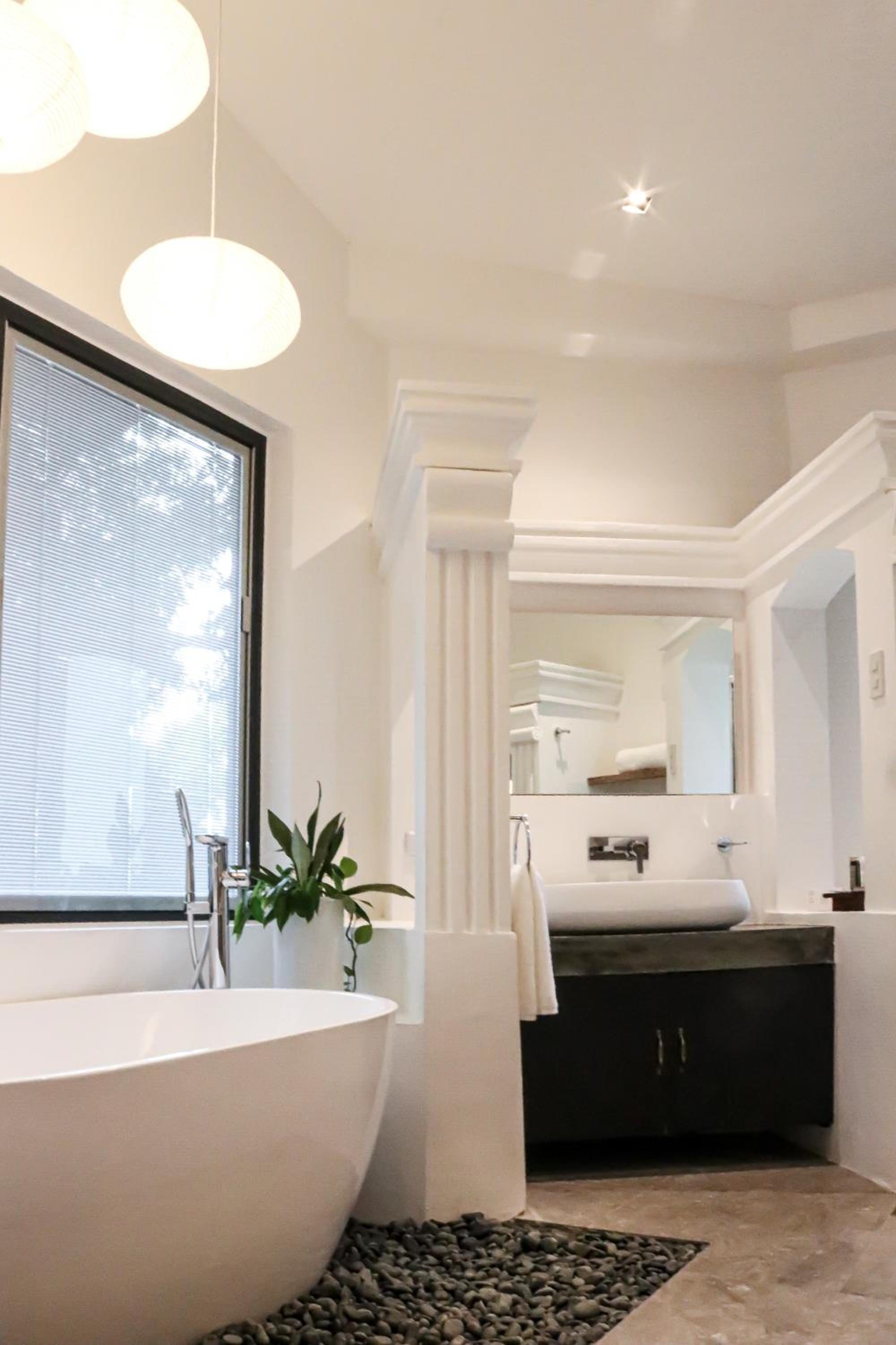 Two-Bedroom Suite - Photo 12
