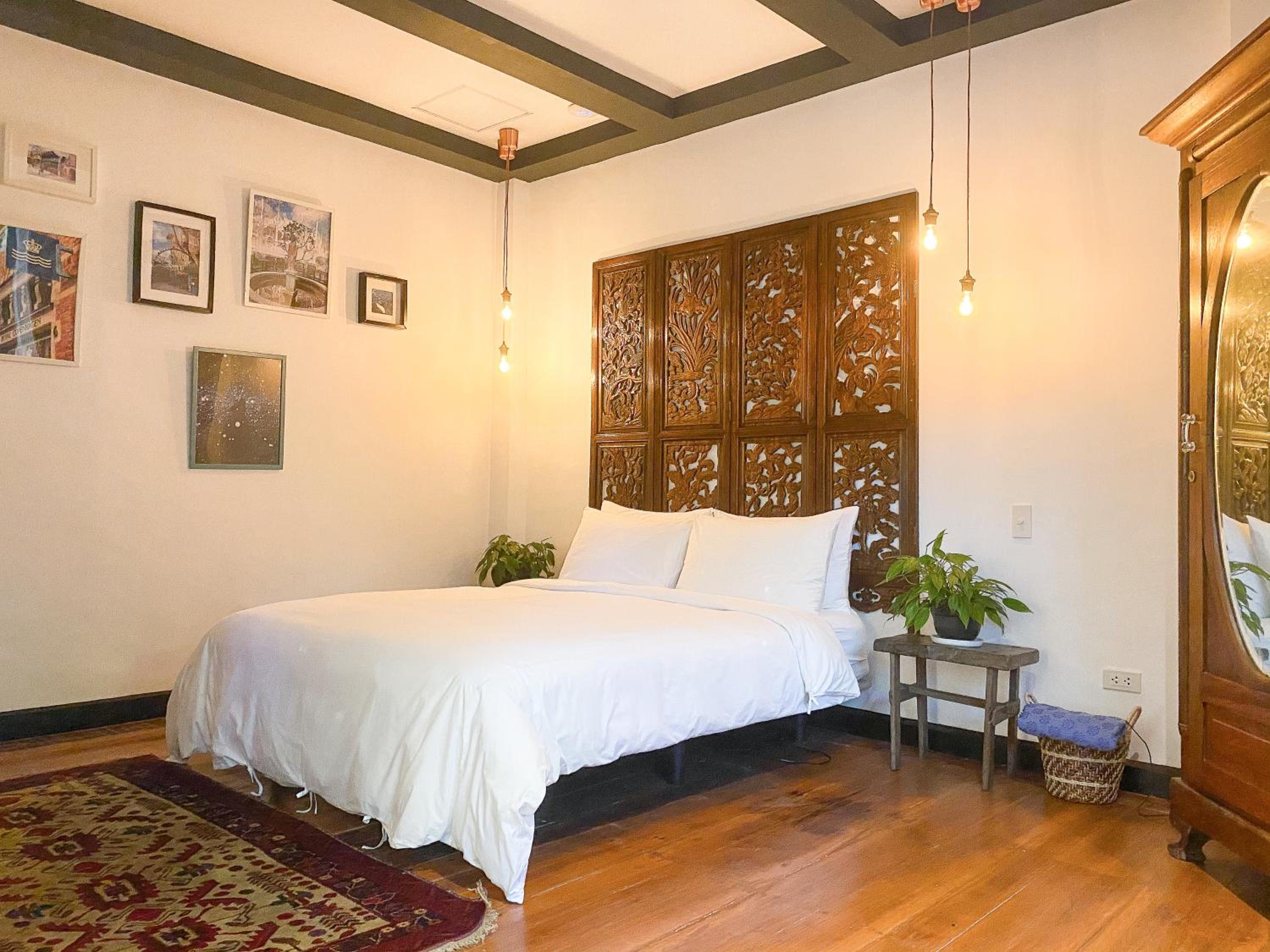 Deluxe Queen Room - Photo 5