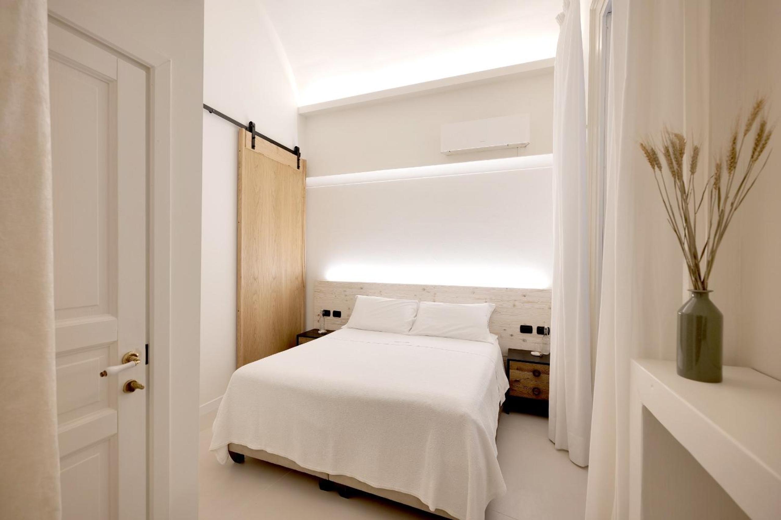 Standard Double or Twin Room with Balcony photo 3