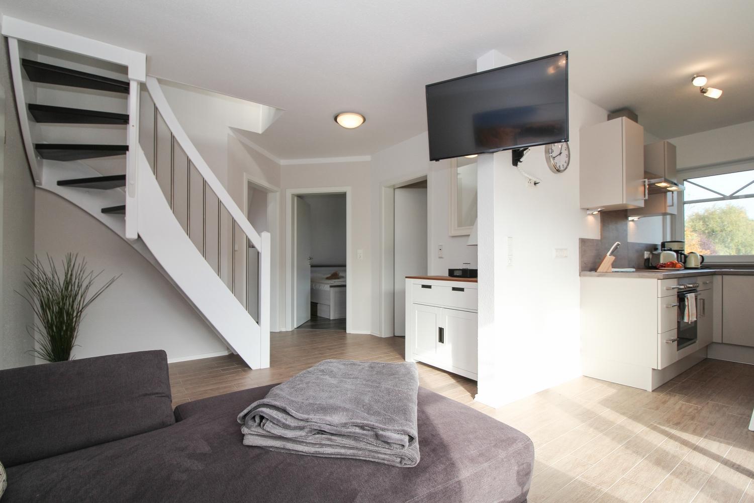 Three-Bedroom Apartment photo 2
