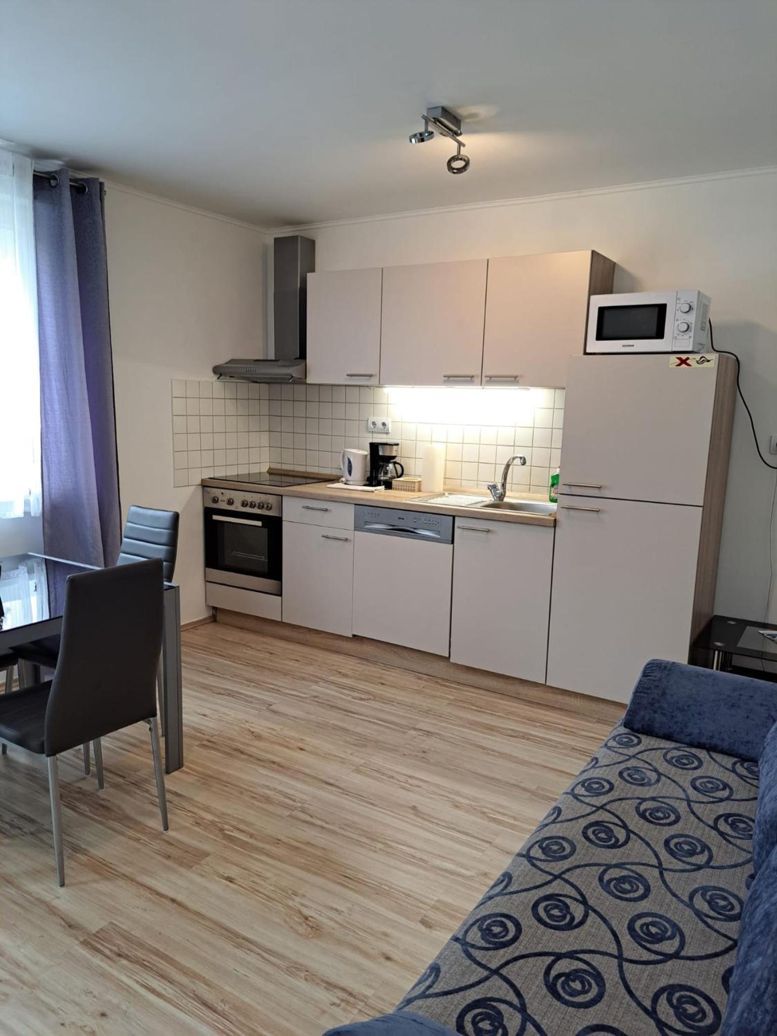 Apartment photo 2