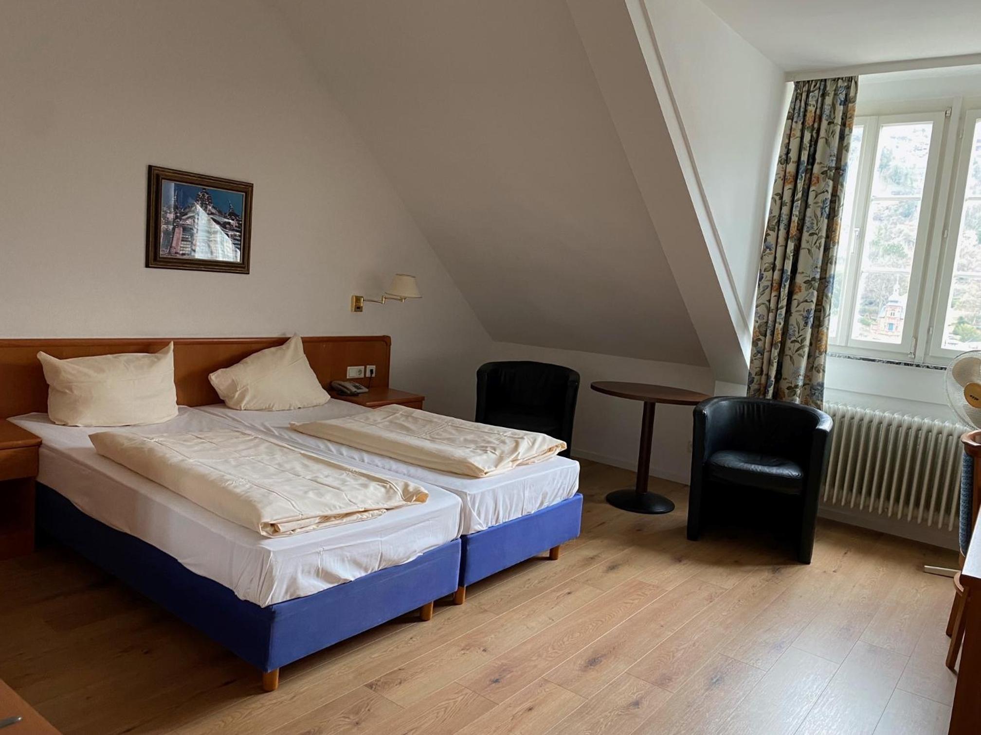 Double or Twin Room photo 3