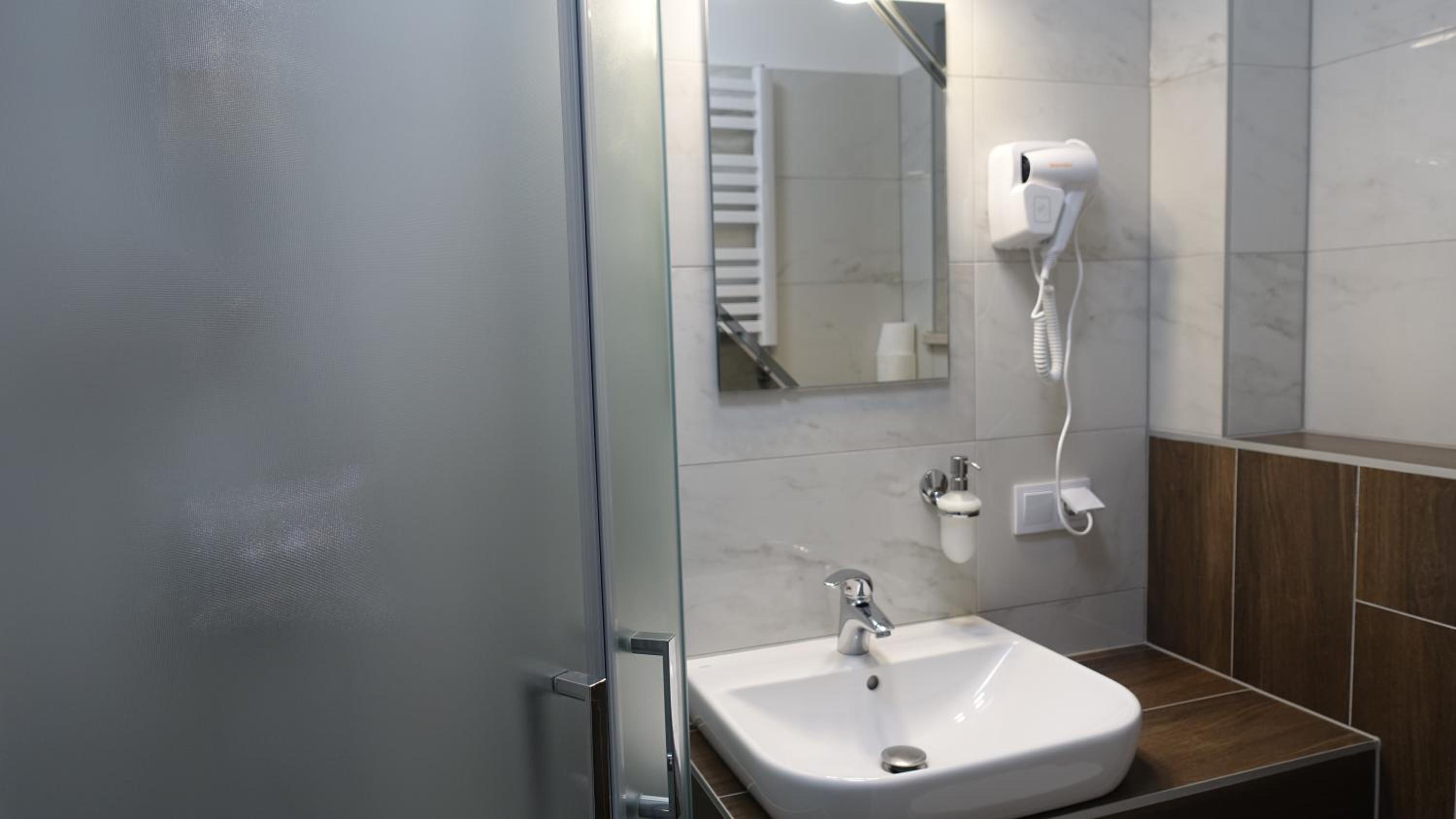 Small Double Room photo 1