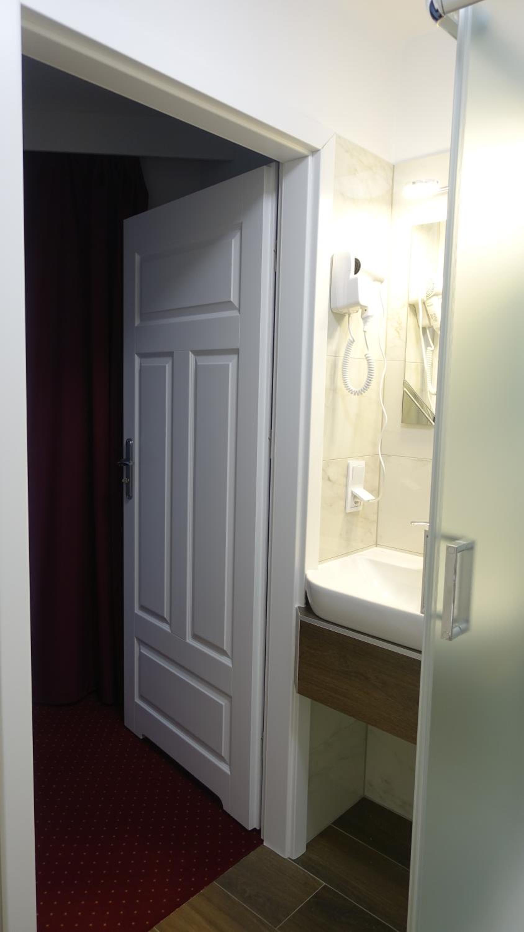 Triple Room with Shower - Photo 1