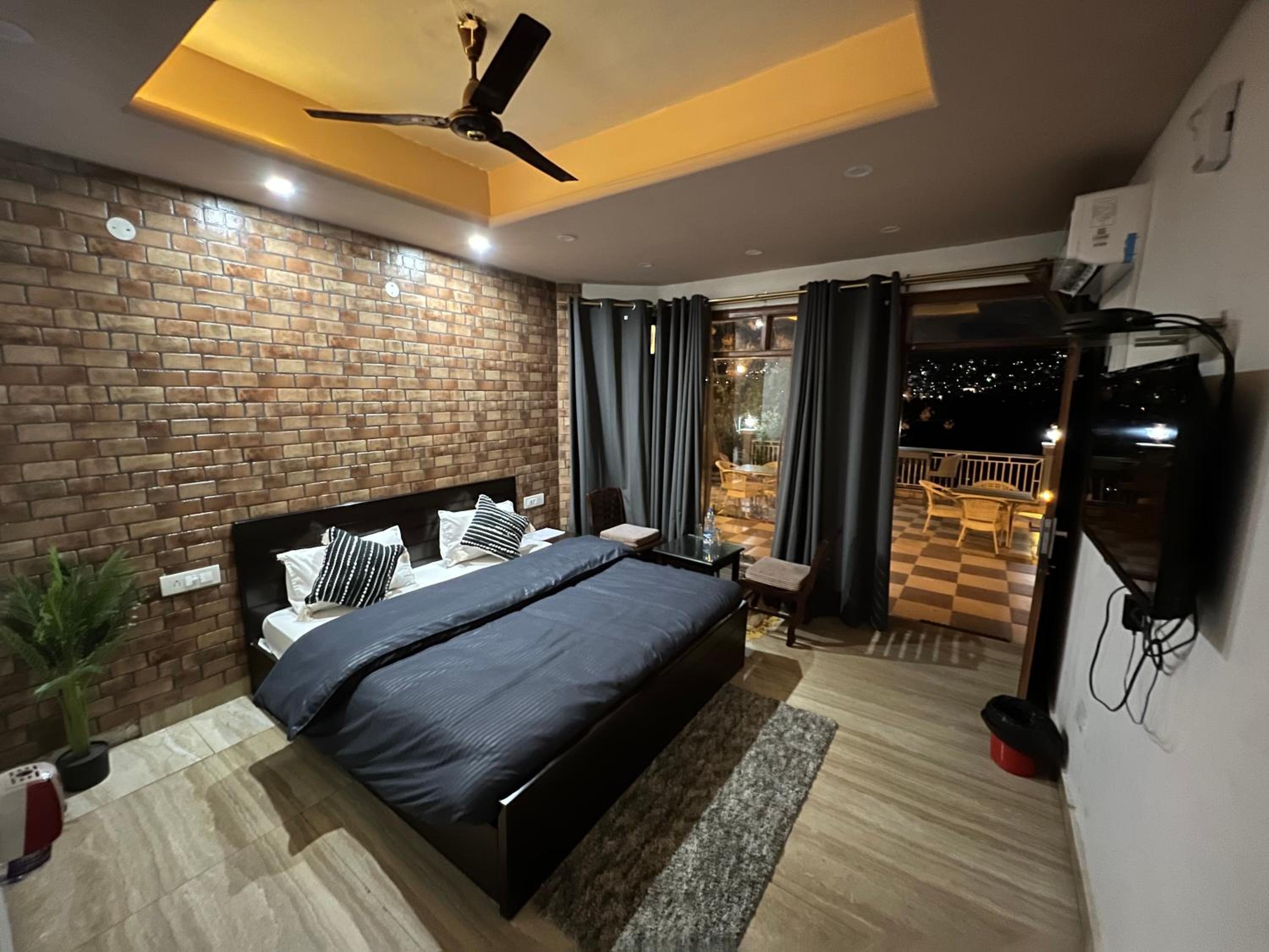 Two-Bedroom Suite