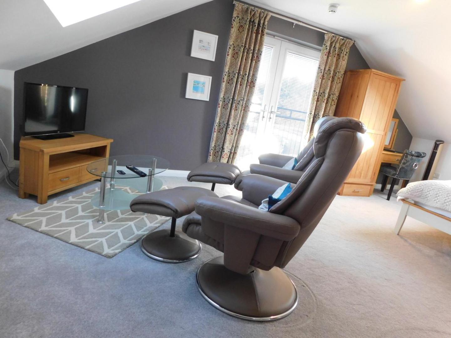 Deluxe Suite photo 2