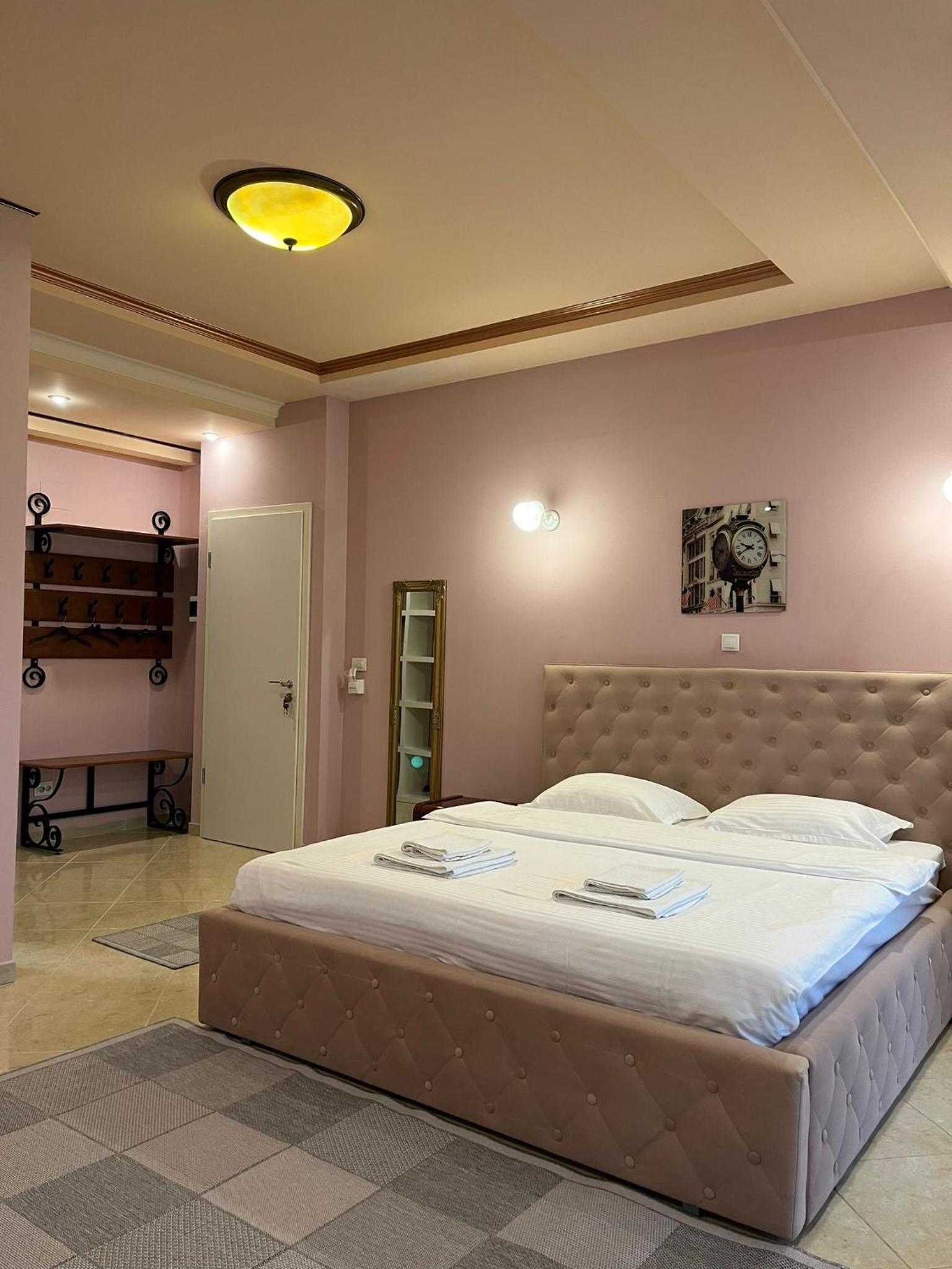 Deluxe Queen Room photo 1