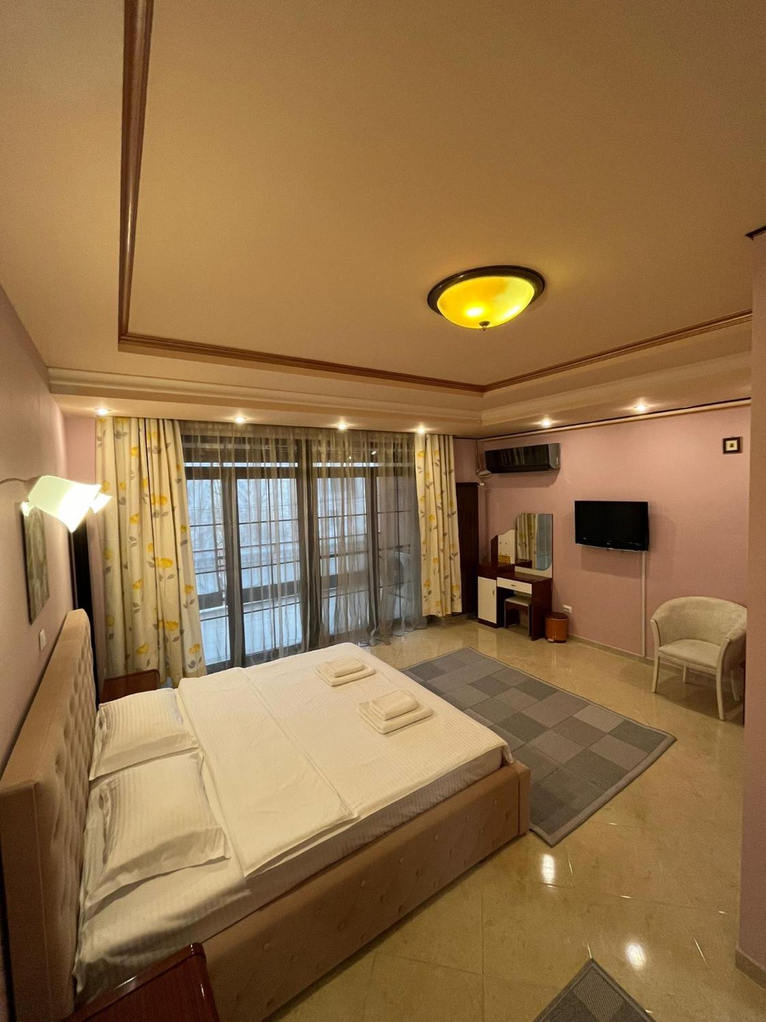 Deluxe Queen Room photo 2