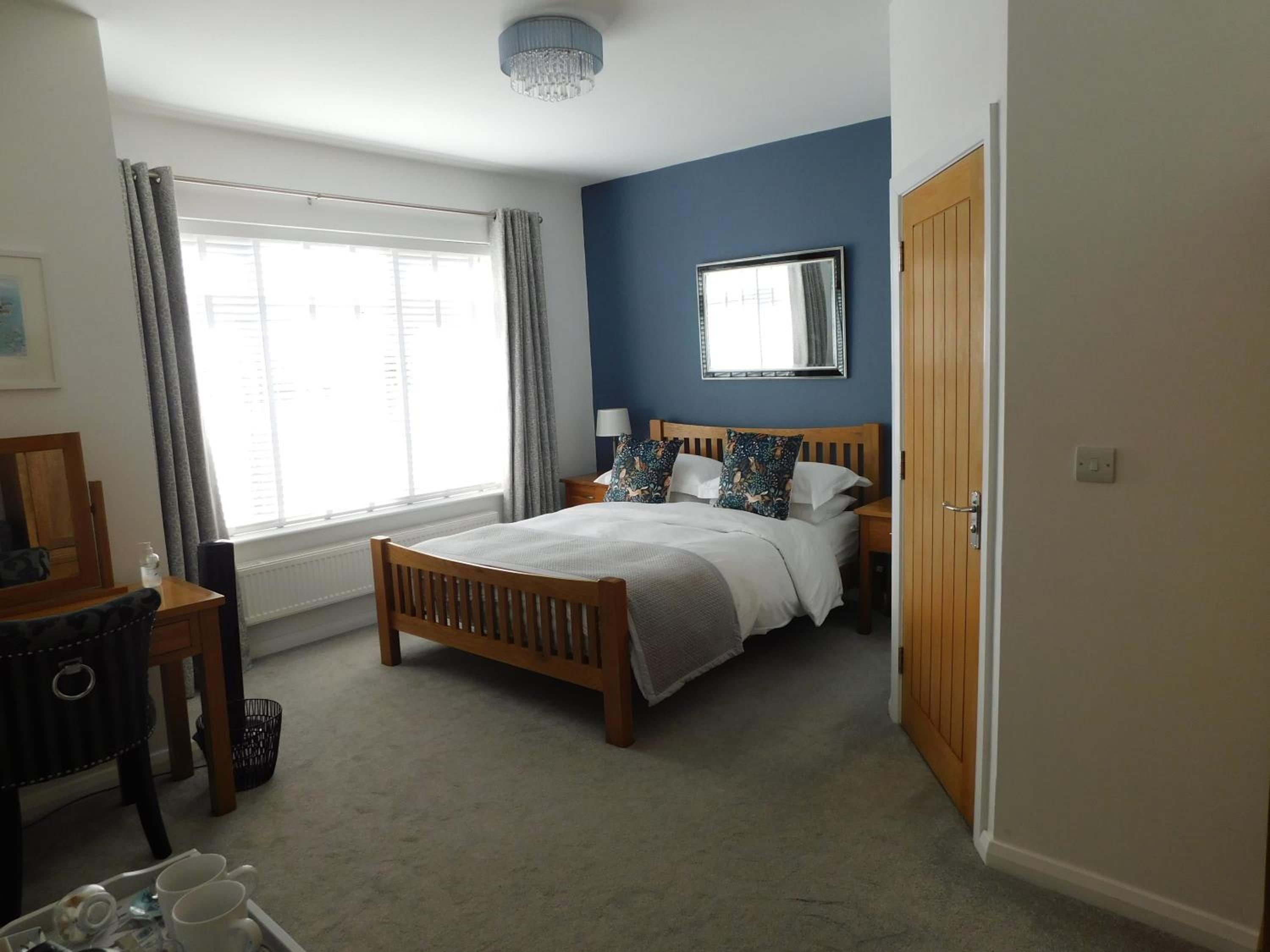 Deluxe King Room photo 1