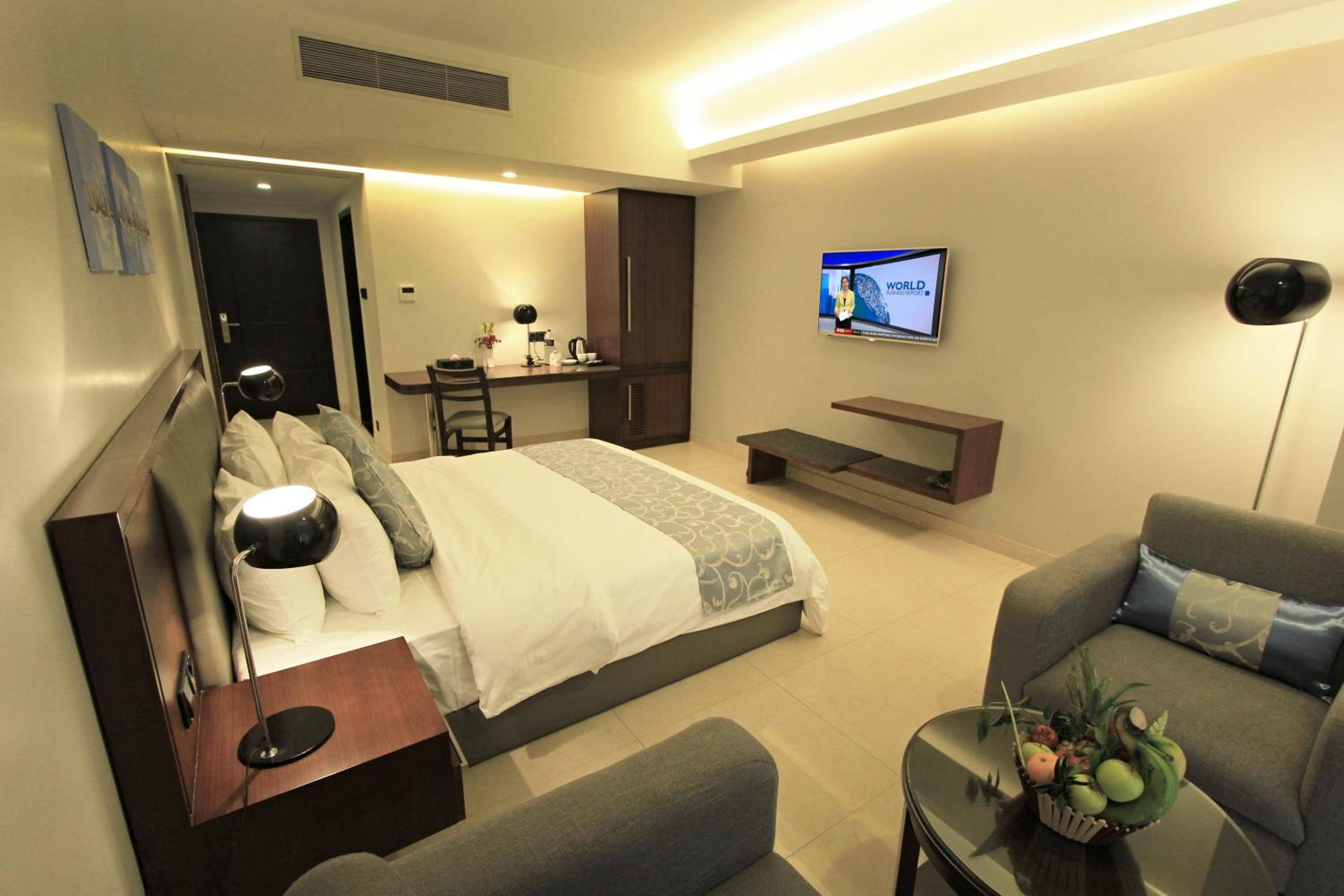 Deluxe King Room