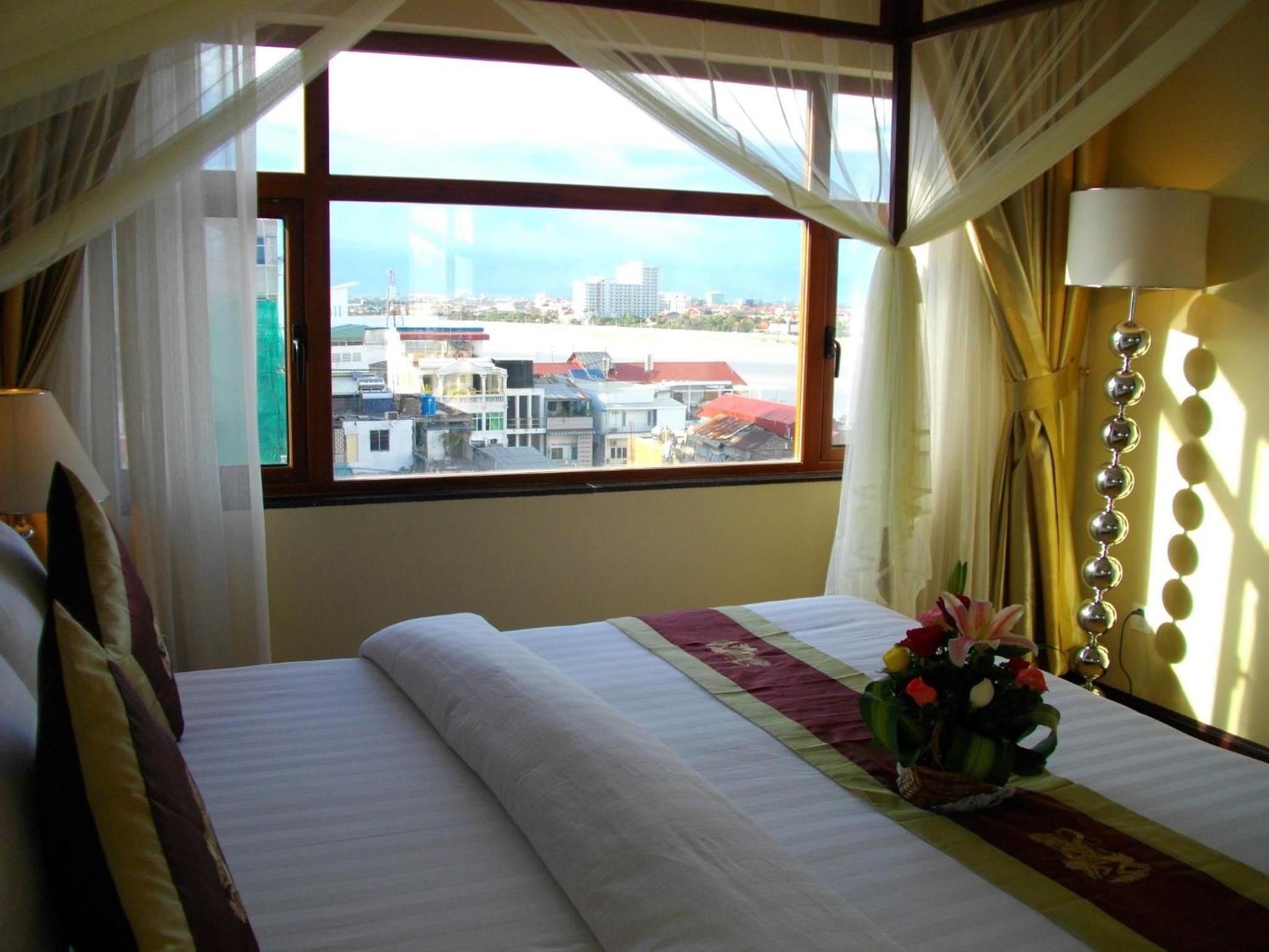 Deluxe Double Room with Balcony and River View photo 1