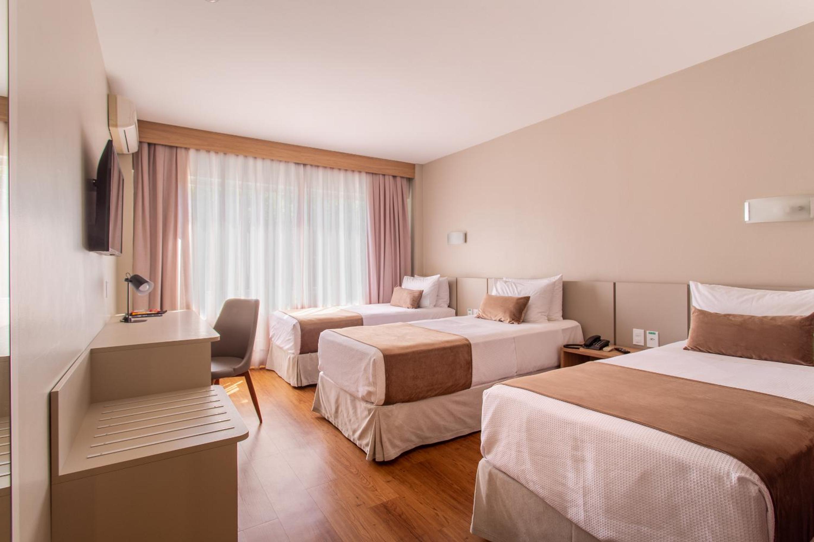 Superior Triple Room with 3 Single Beds - Photo 1