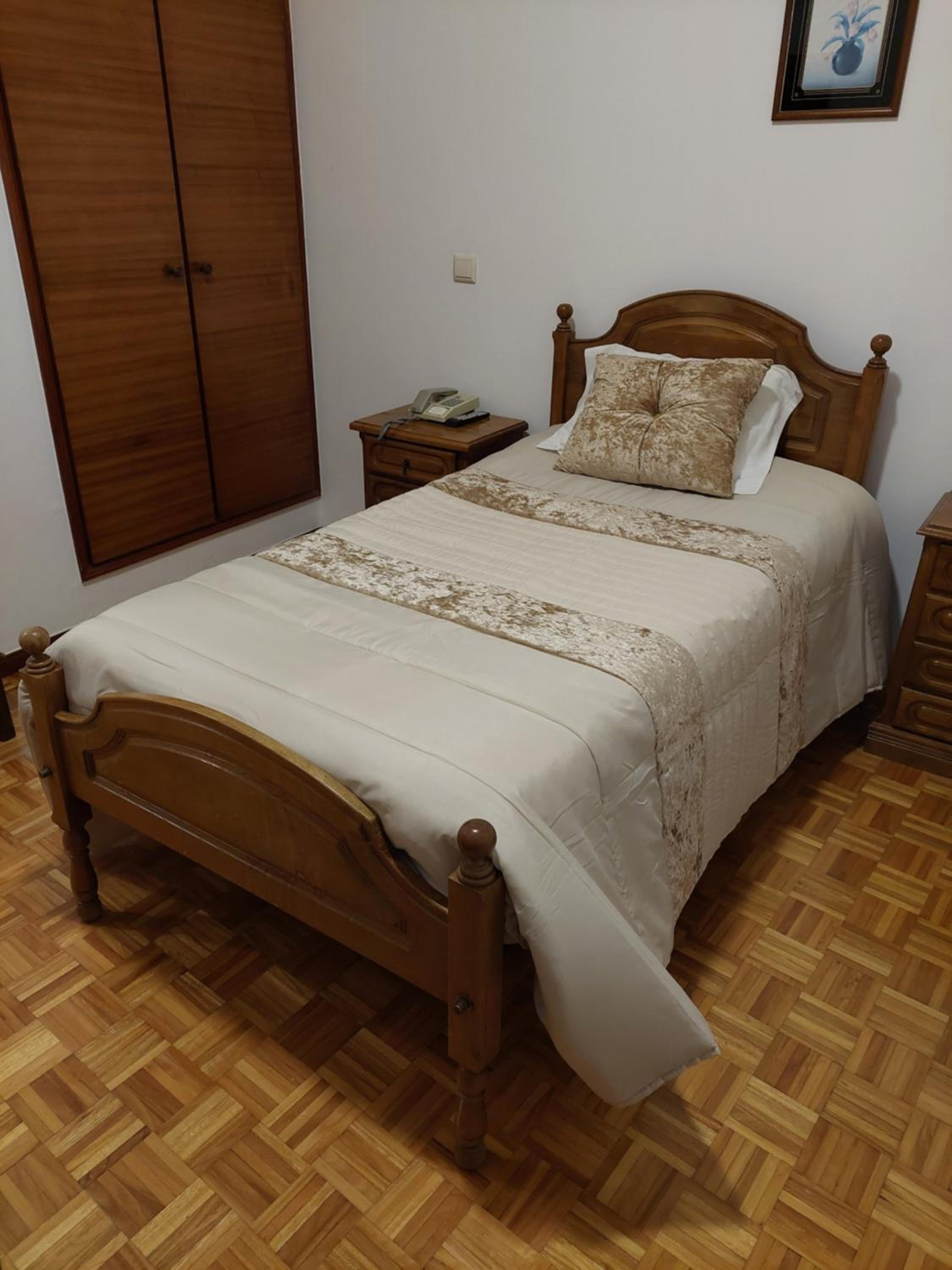 Single Room photo 3