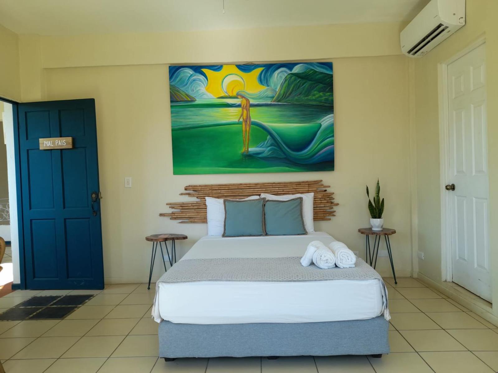 Deluxe Room - Playa Malpaís