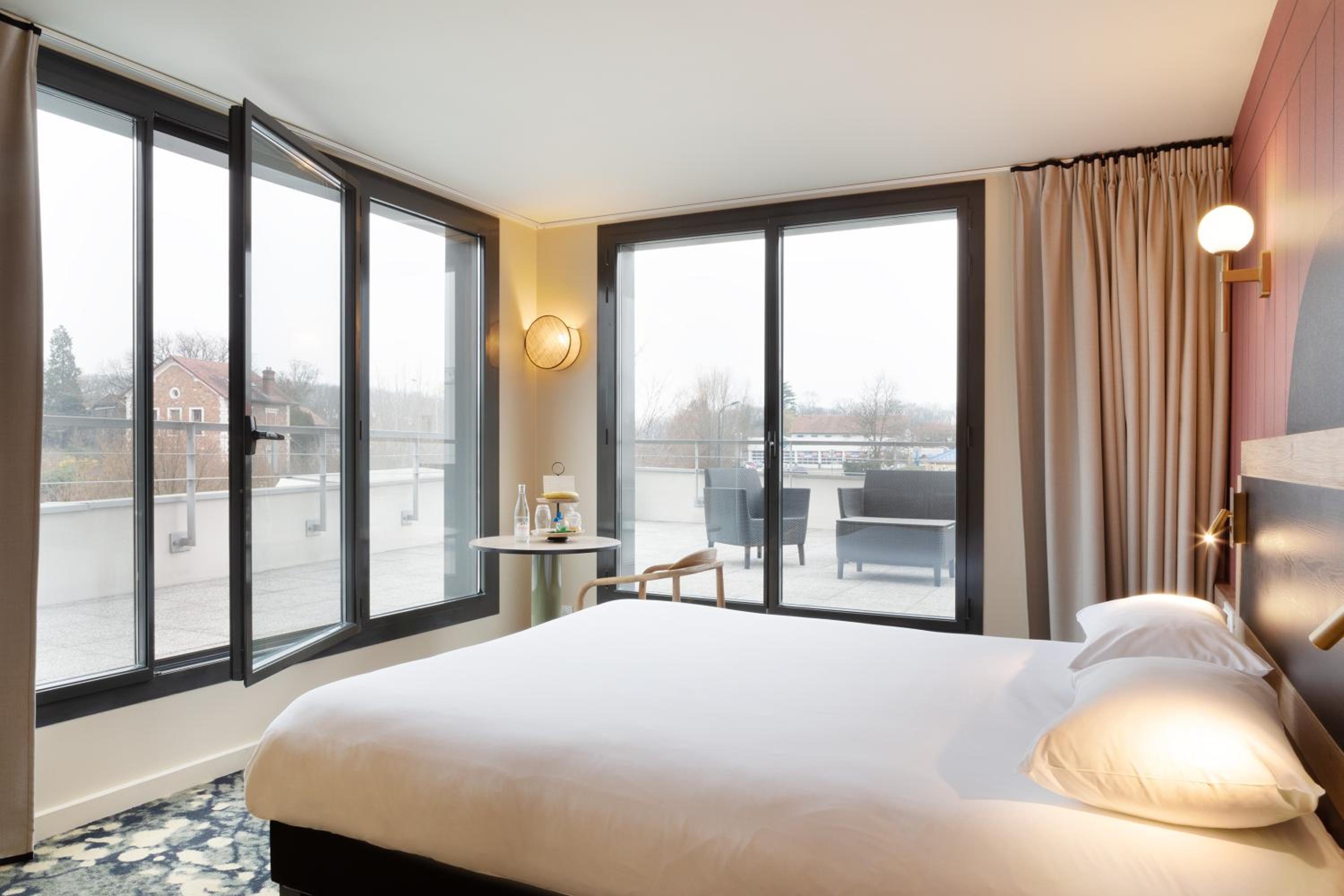 Standard Double Room - Photo 3