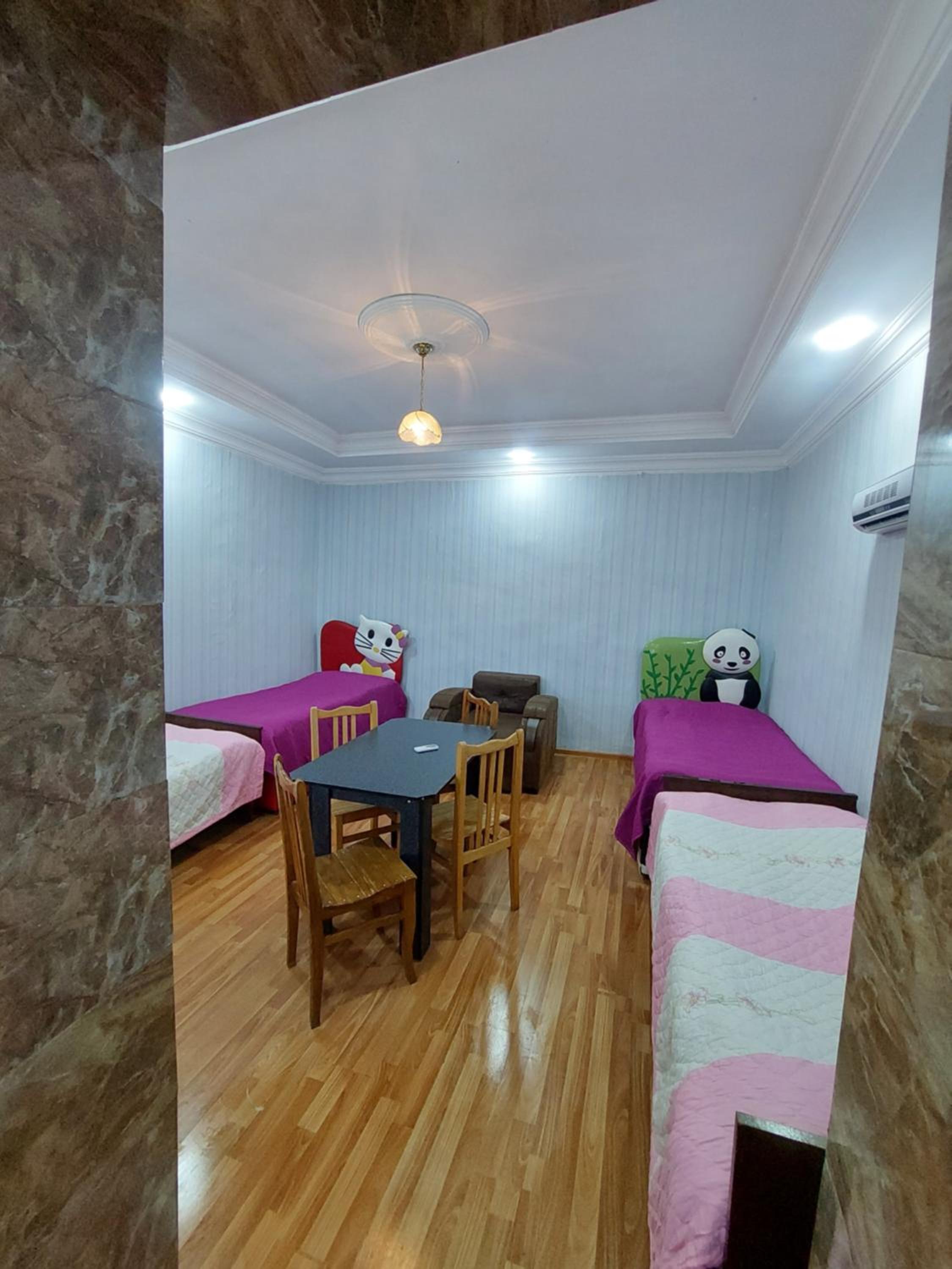 Quadruple Room with Mountain View photo 2