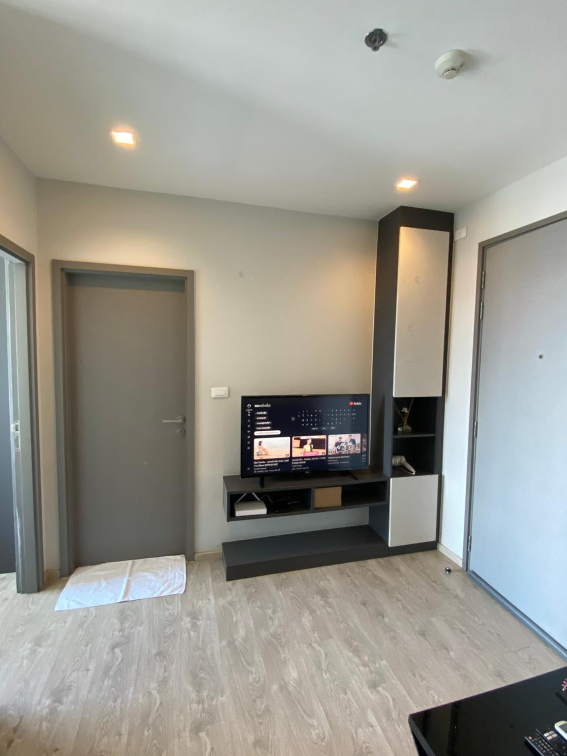 One-Bedroom Apartment - Photo 25