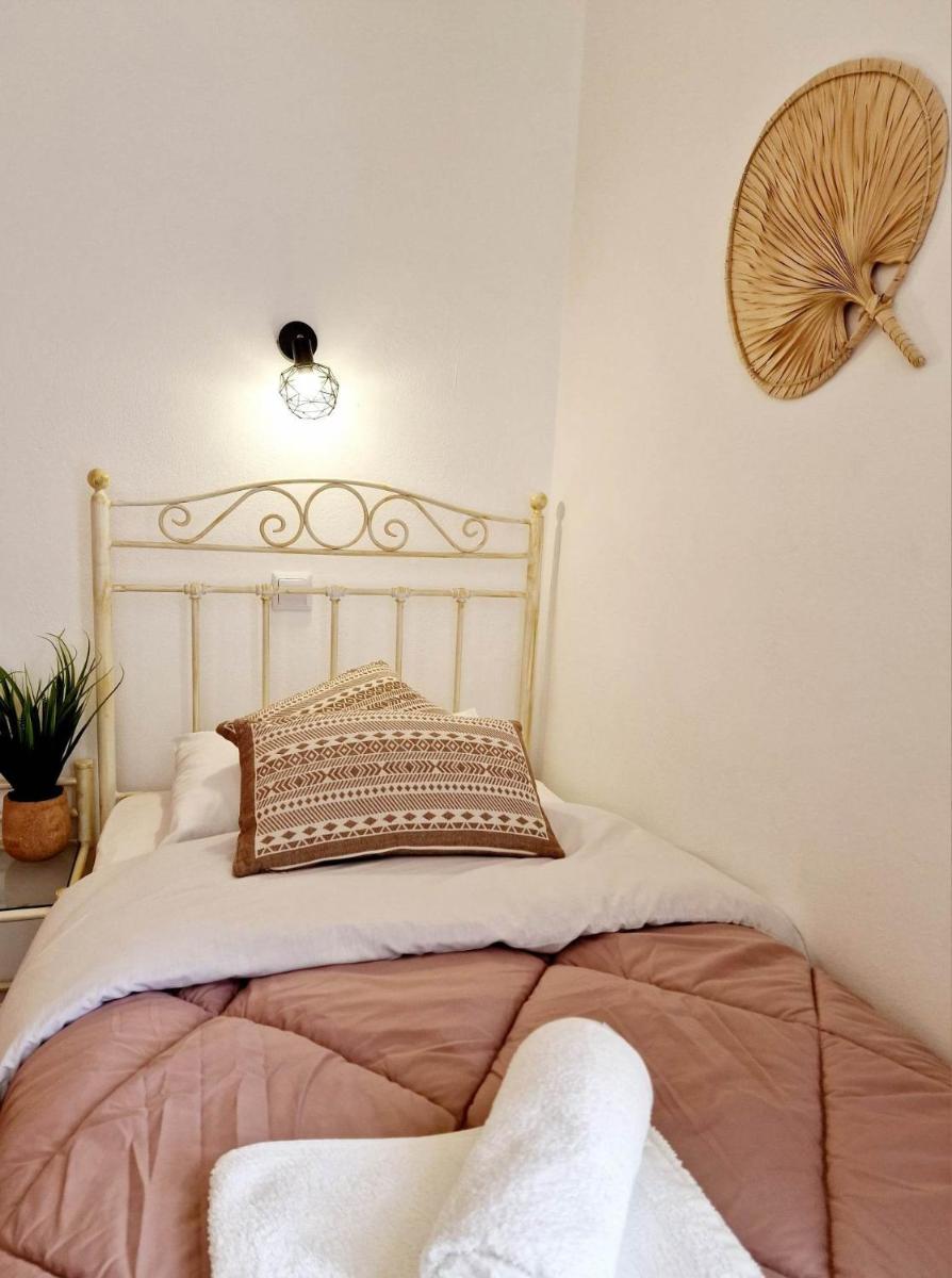 Twin Room with Balcony photo 2