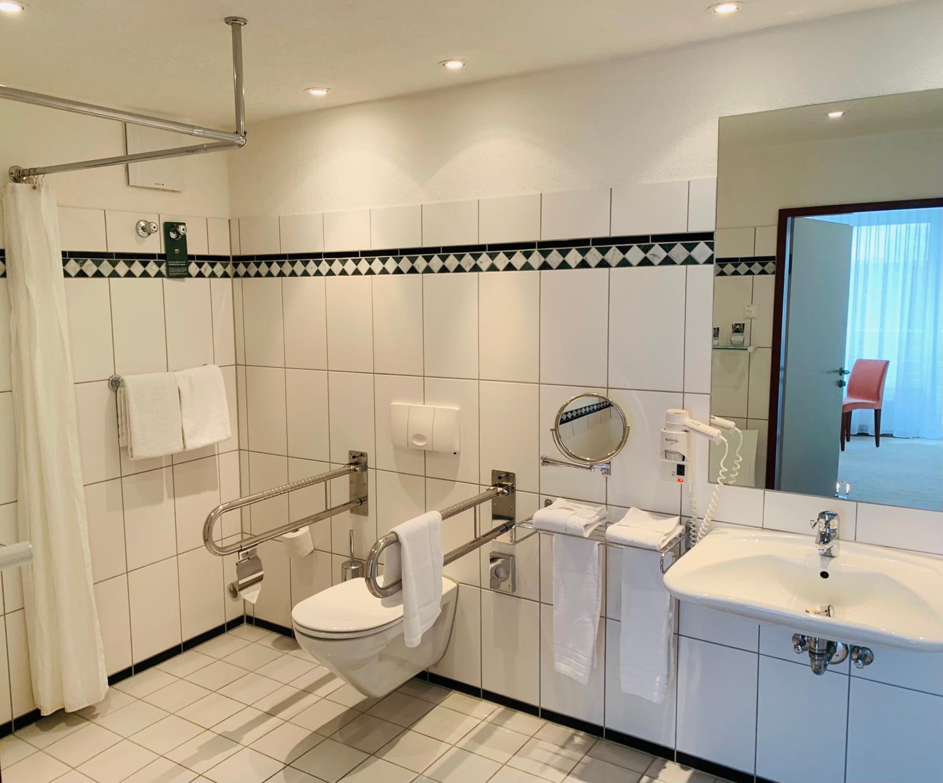 Quadruple Room - Accessible  - Photo 4