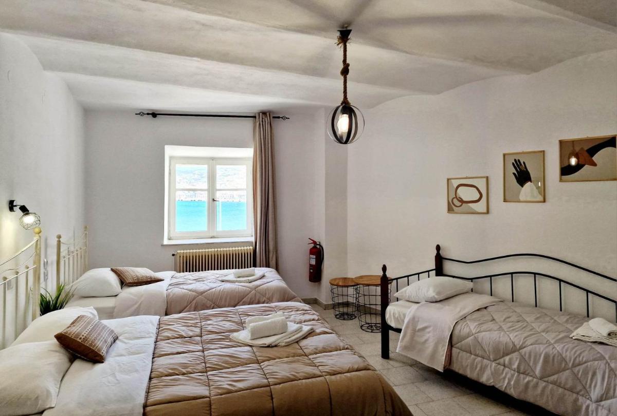 Quadruple Room with Sea View photo 2