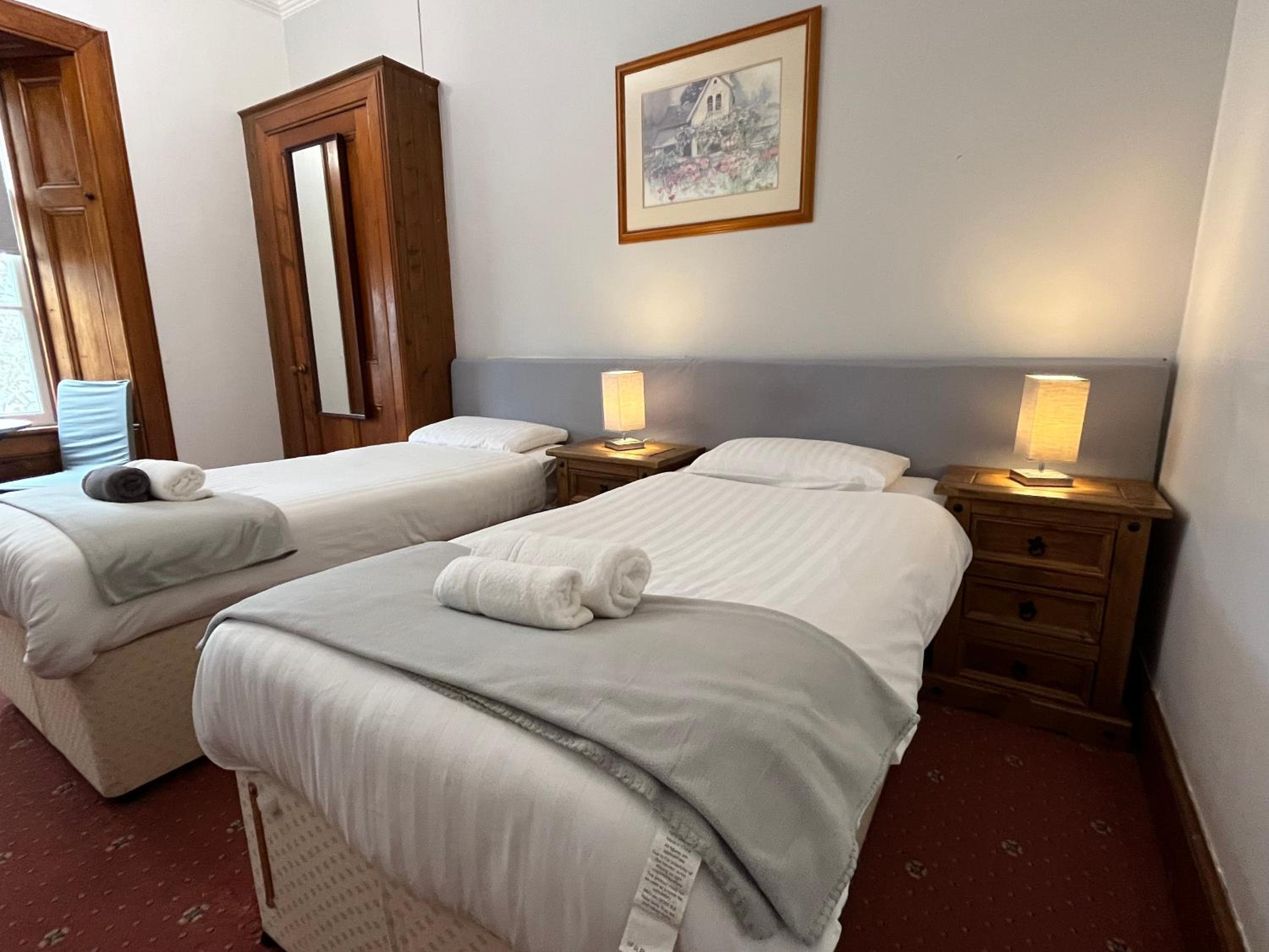 Standard Twin Room with Garden View - Photo 1