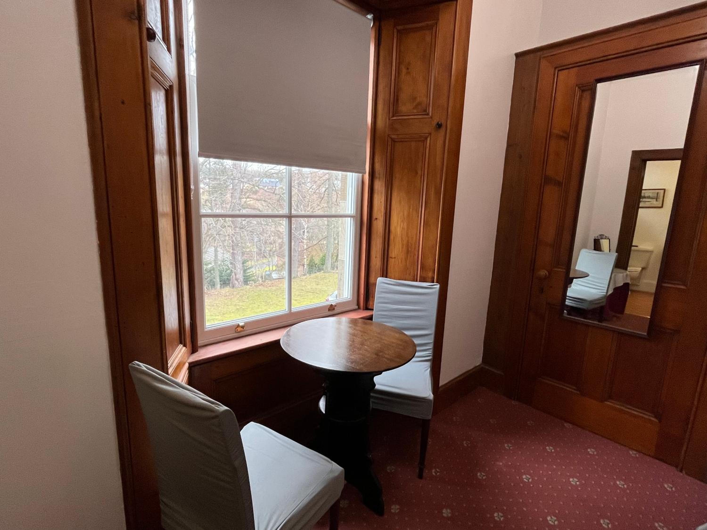 Standard Twin Room with Garden View - Photo 6