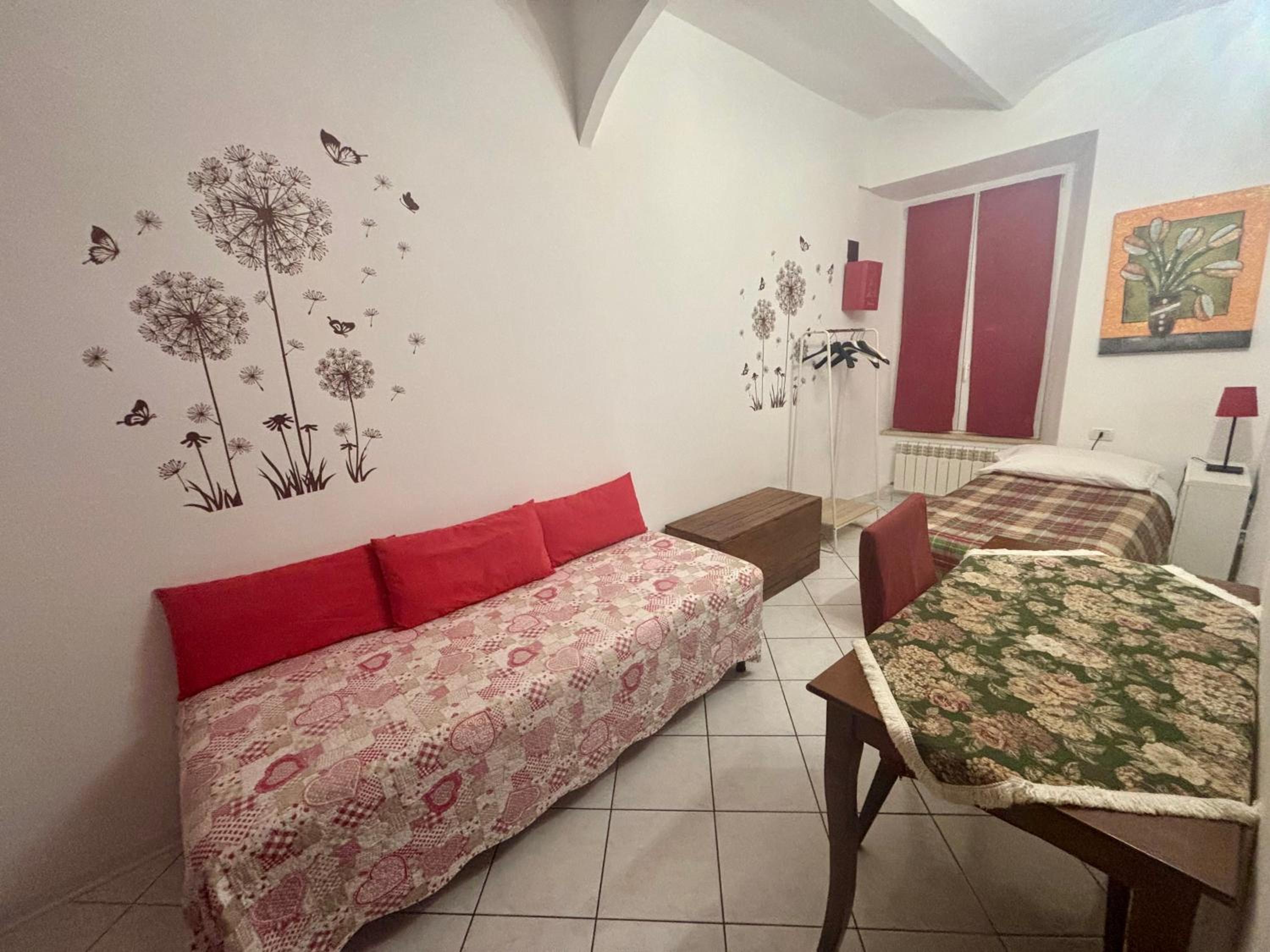 Basic Triple Room photo 1