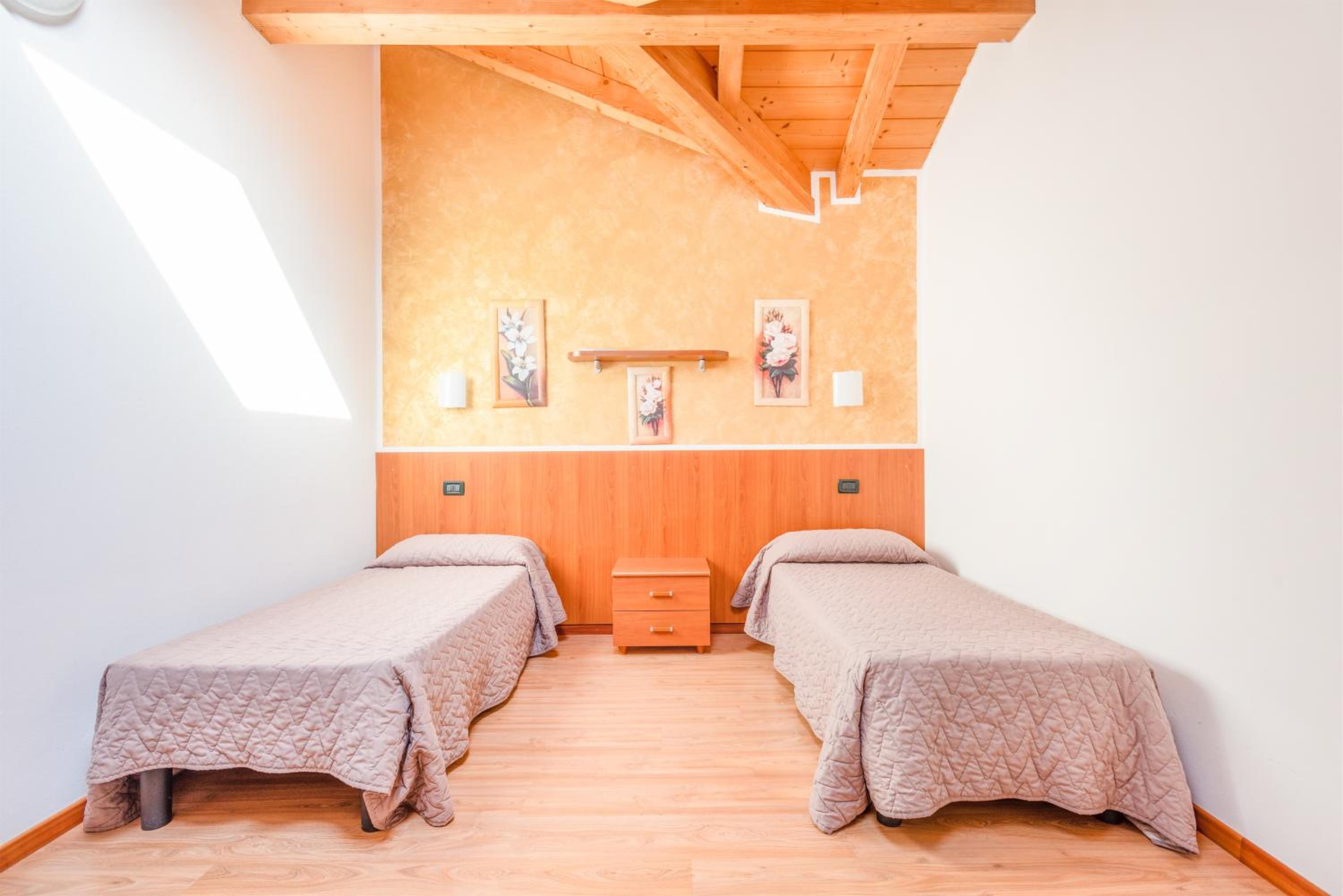 Two-Bedroom Apartment (5 Adults) photo 3