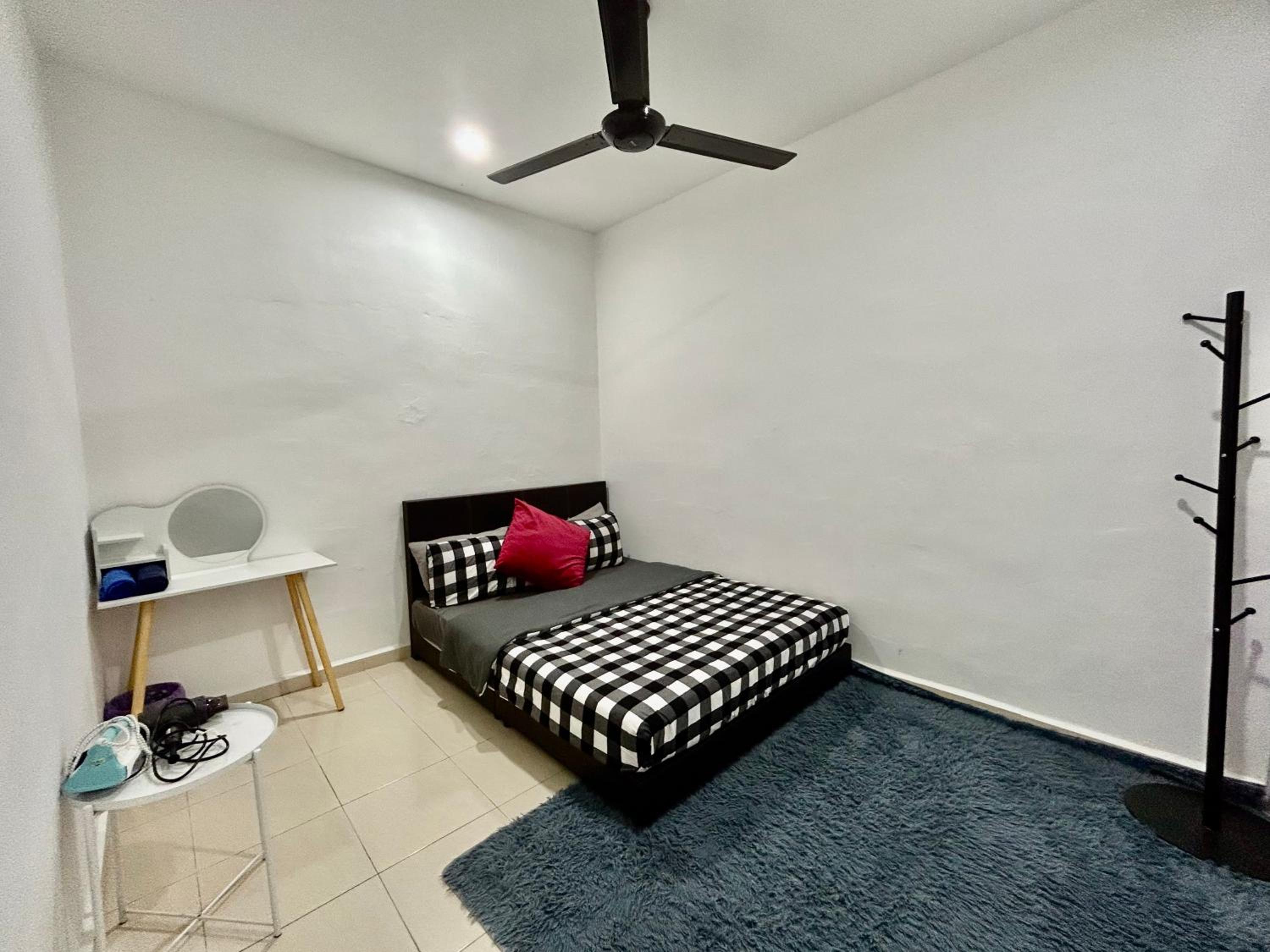 Two-Bedroom House photo 2