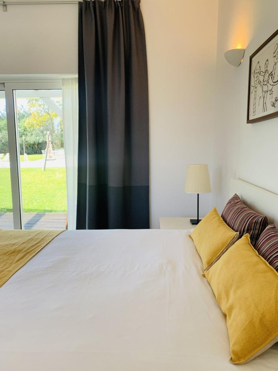 Double Room with Pool View photo 3